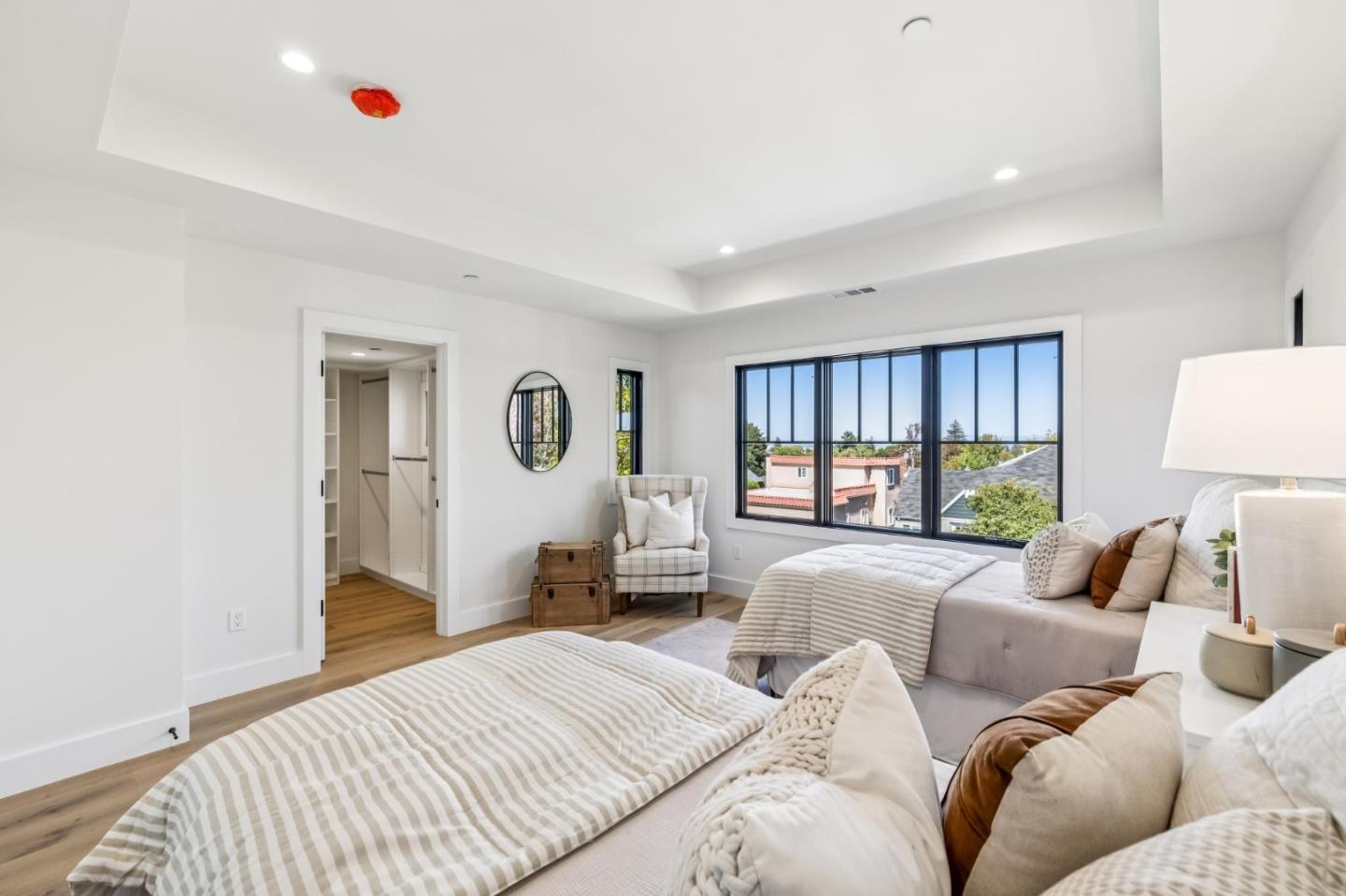 1425 Castillo Avenue