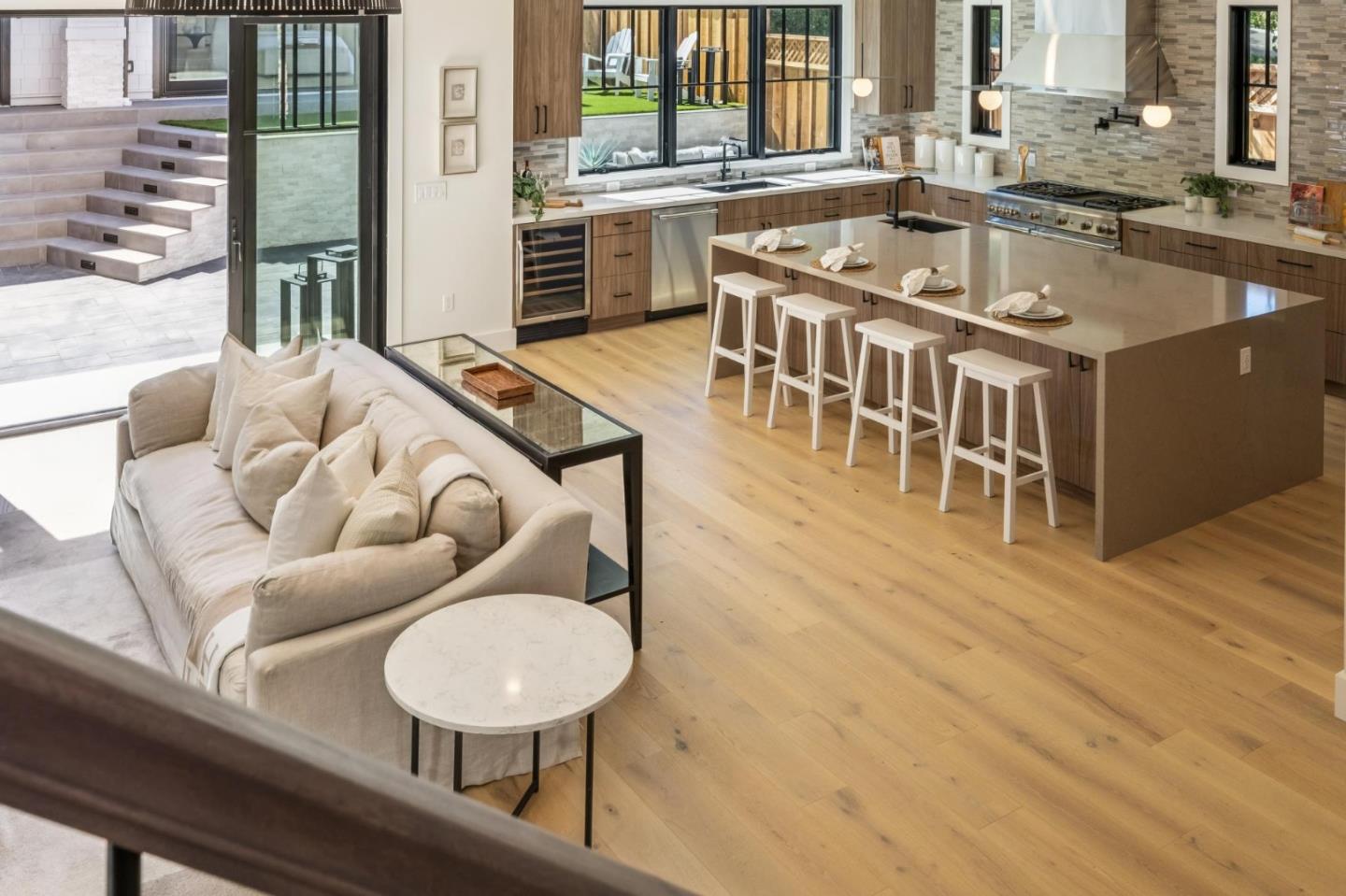 1425 Castillo Avenue