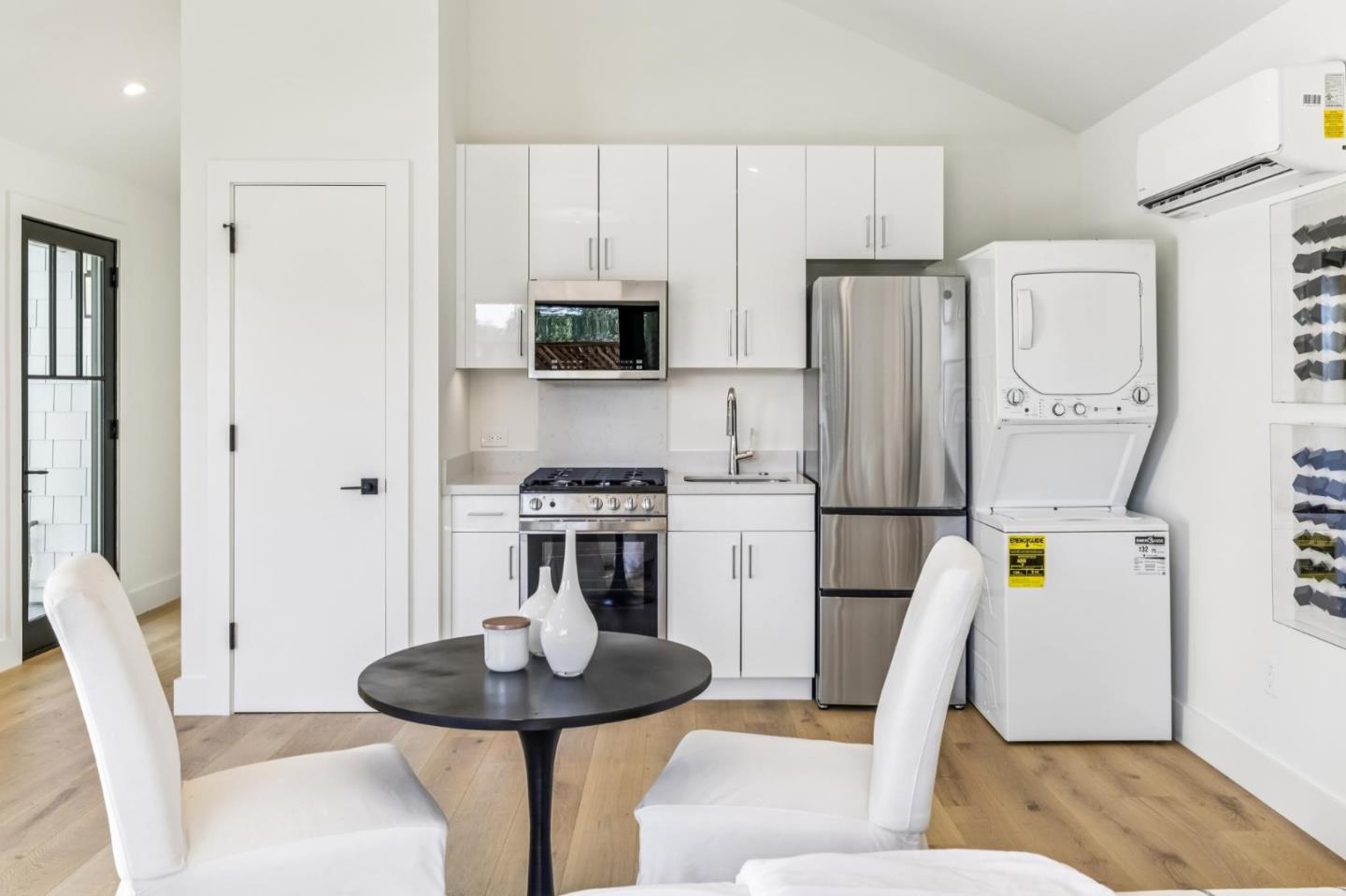 1425 Castillo Avenue