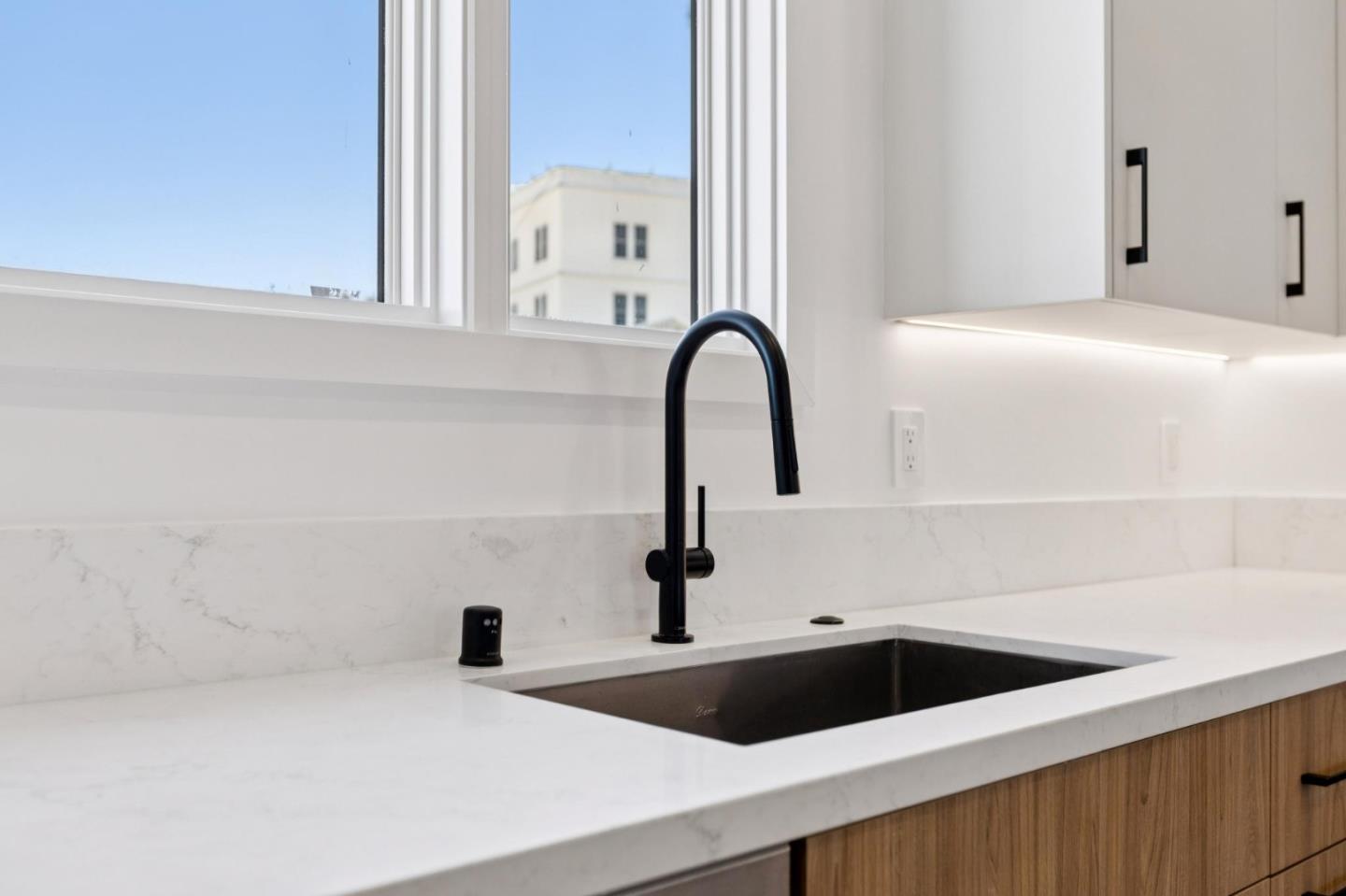 1433 Floribunda Avenue 7