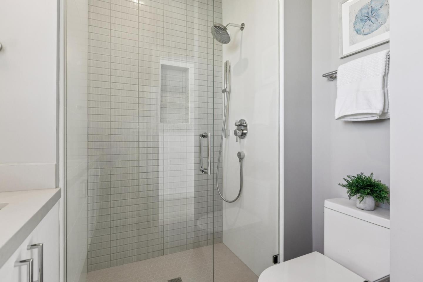 1433 Floribunda Avenue 8