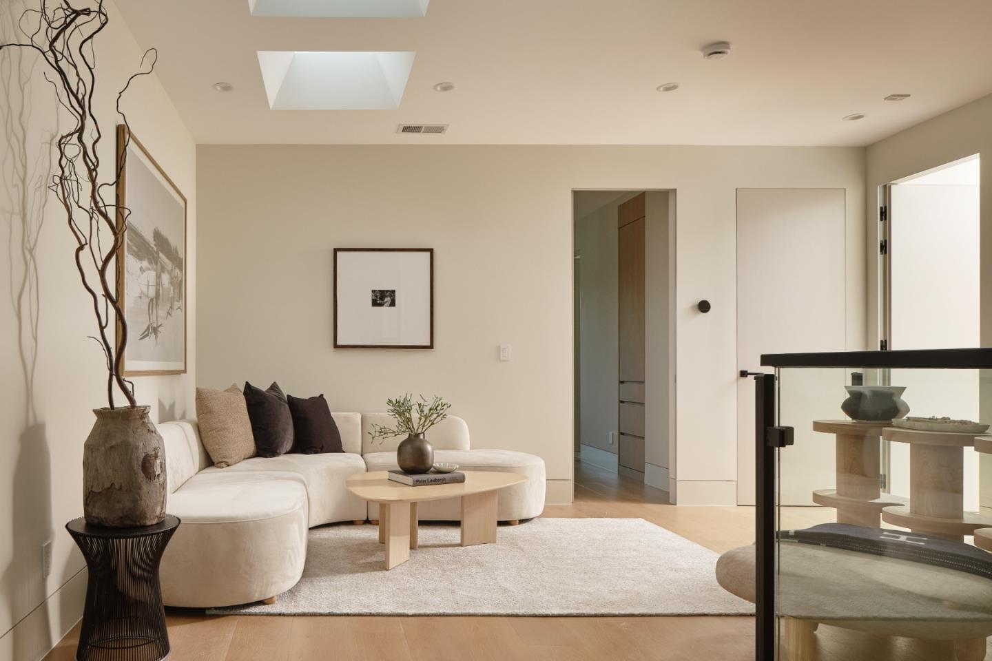 944 Aura Way