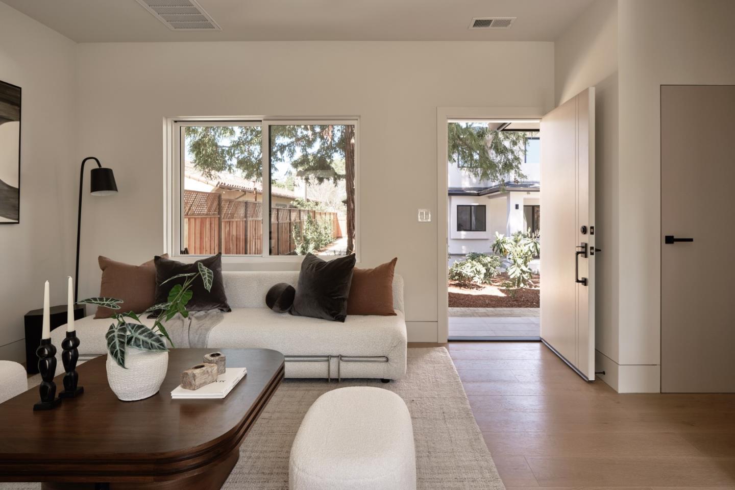 944 Aura Way