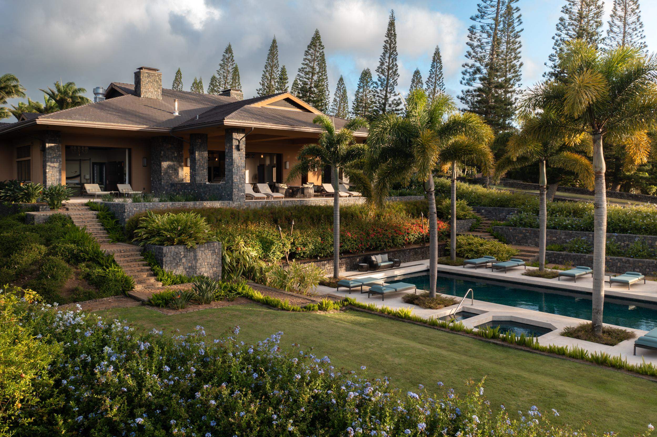215 Plantation Club Dr