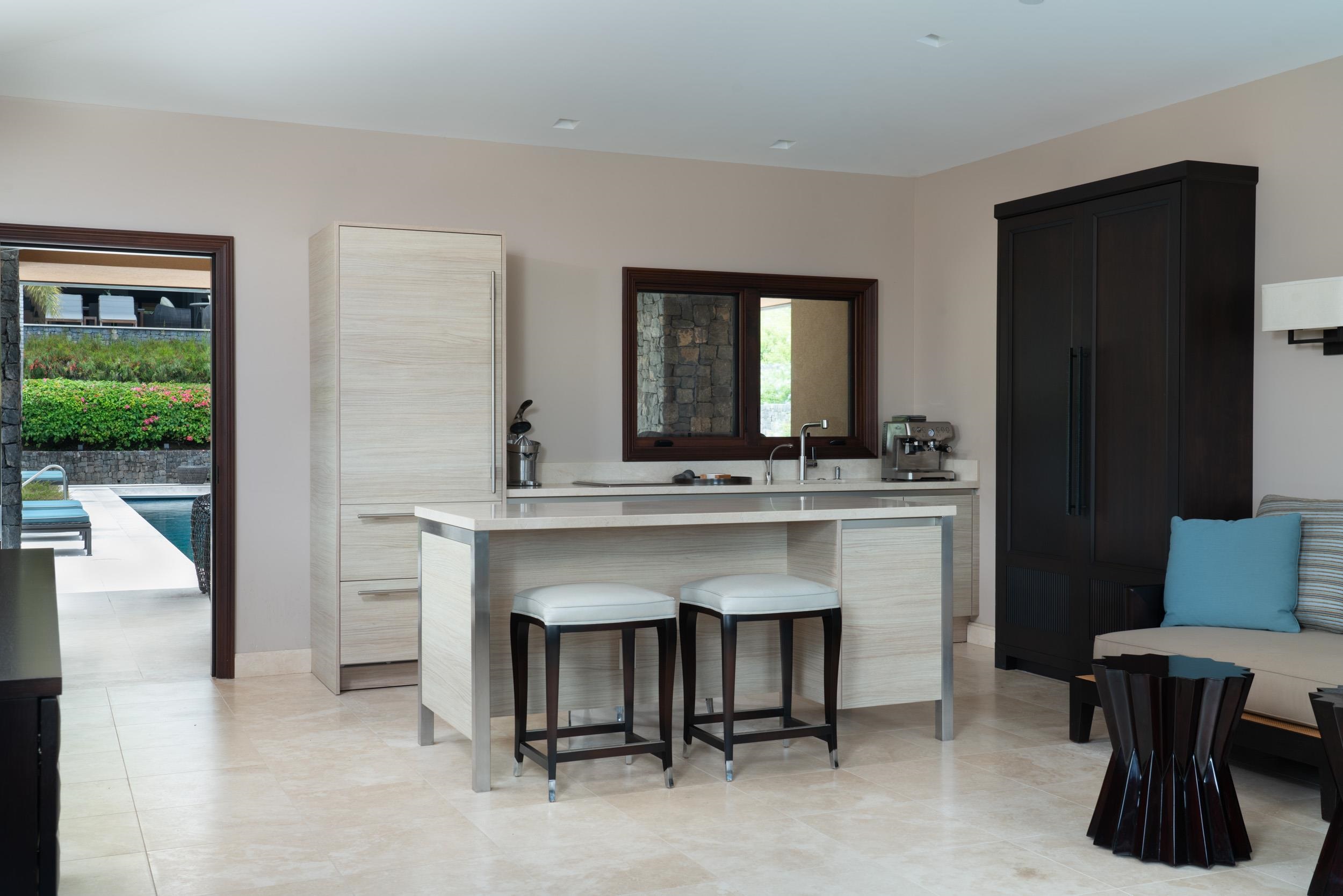 215 Plantation Club Dr