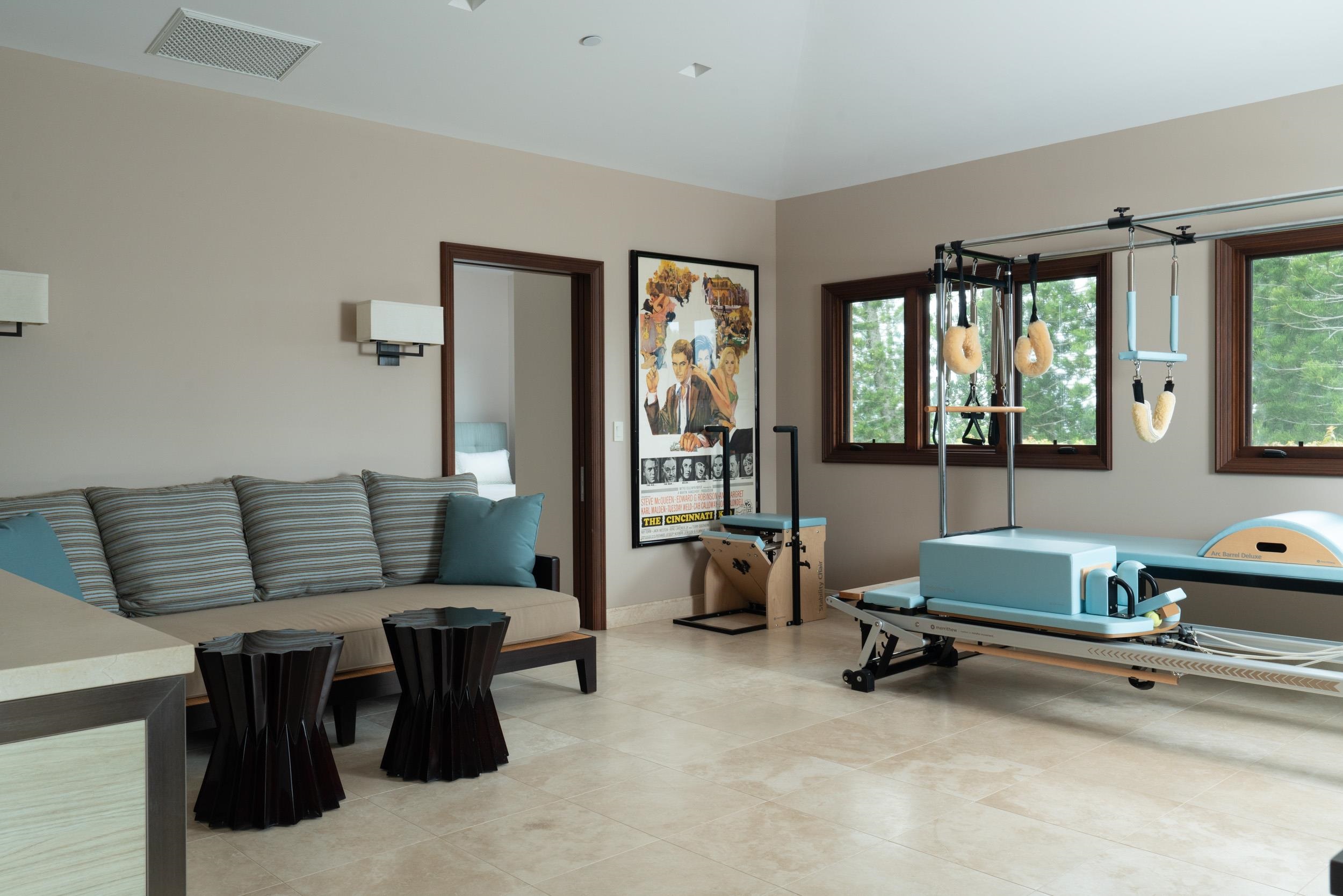 215 Plantation Club Dr