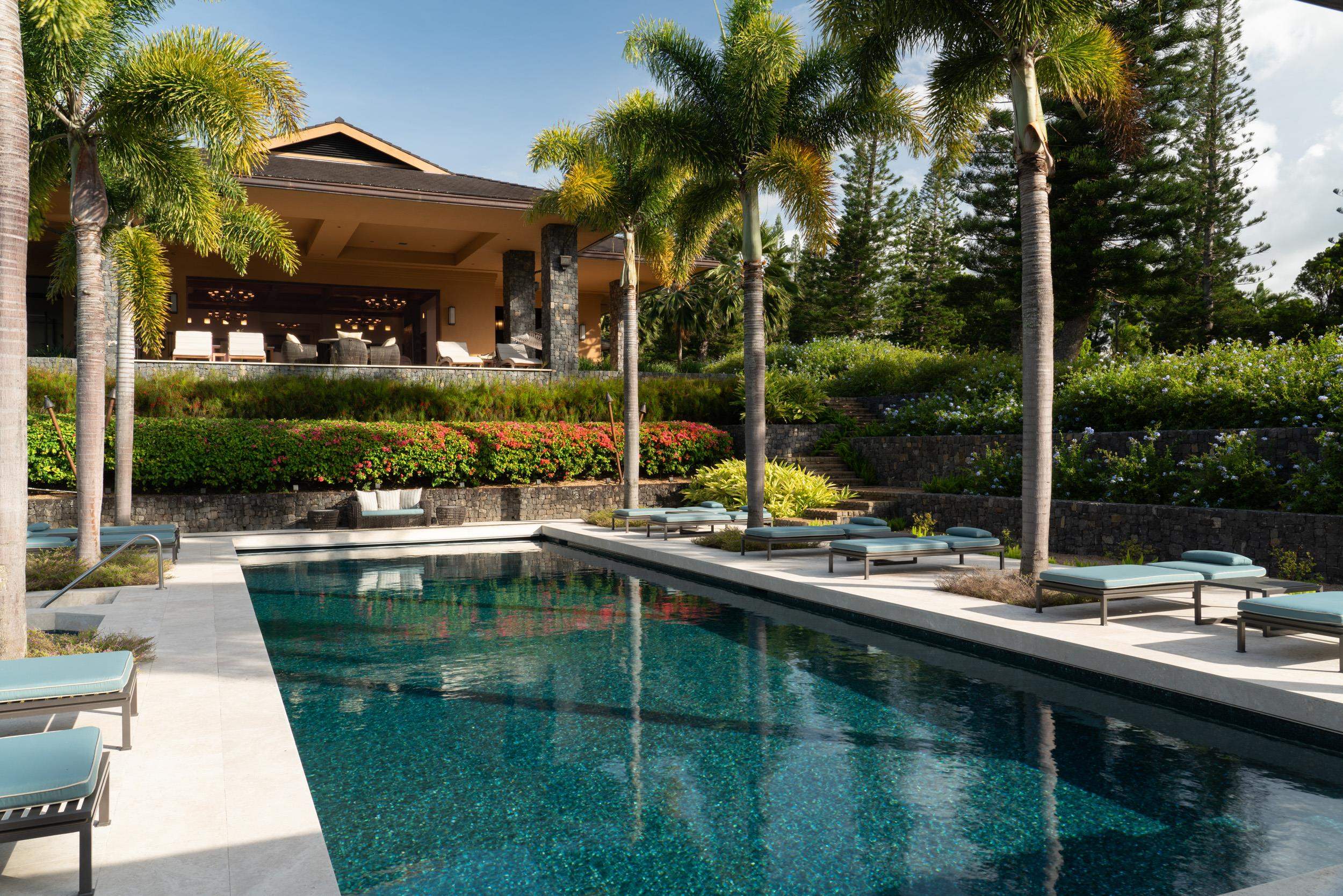 215 Plantation Club Dr