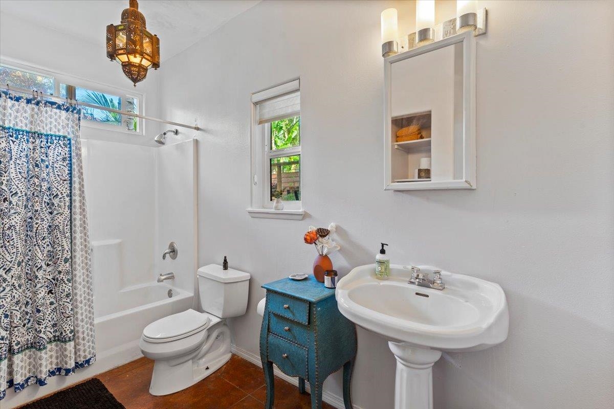 568 Hana Hwy Unit: B