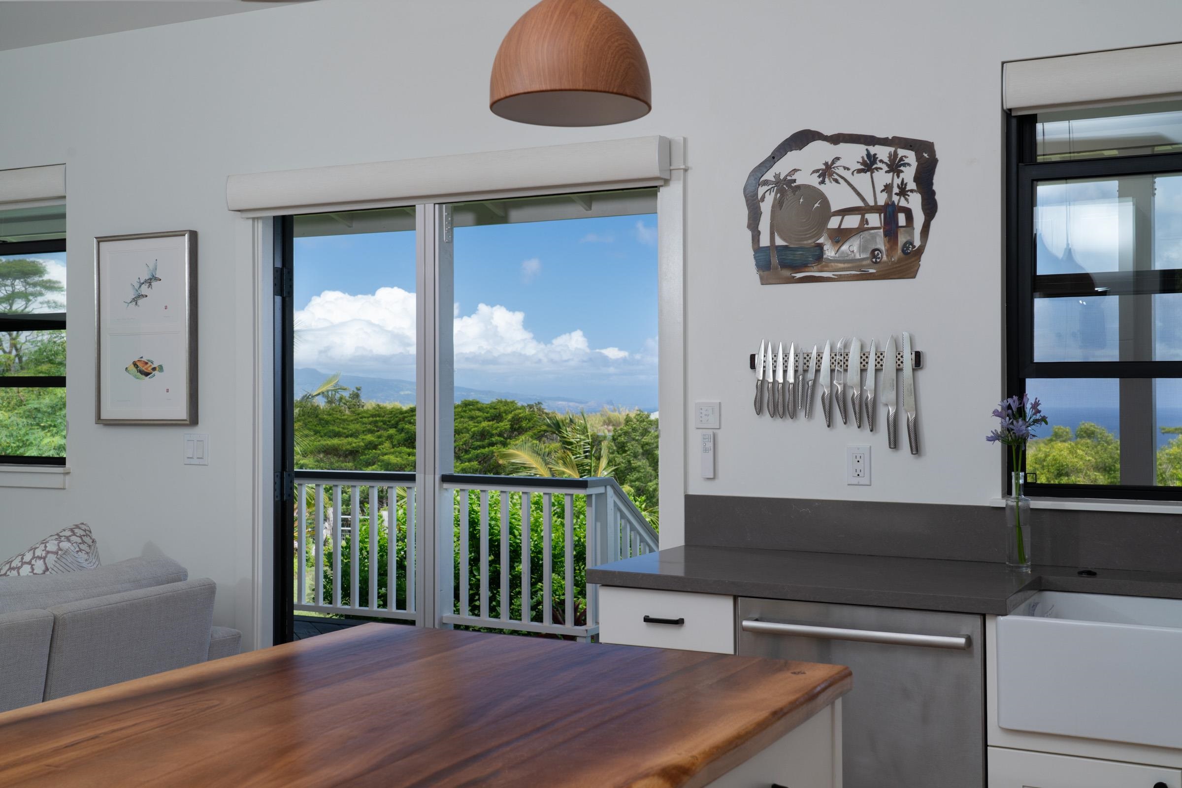 125 Hekuawa St Unit: B