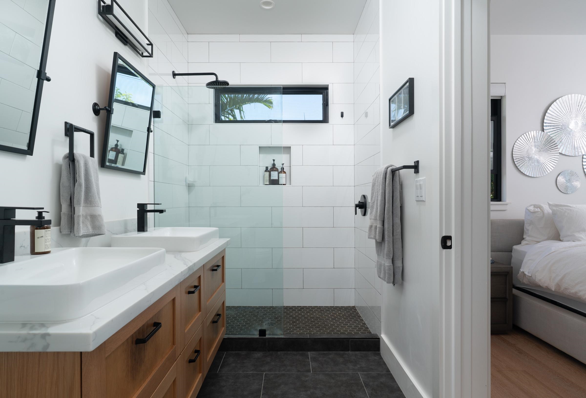 125 Hekuawa St Unit: B