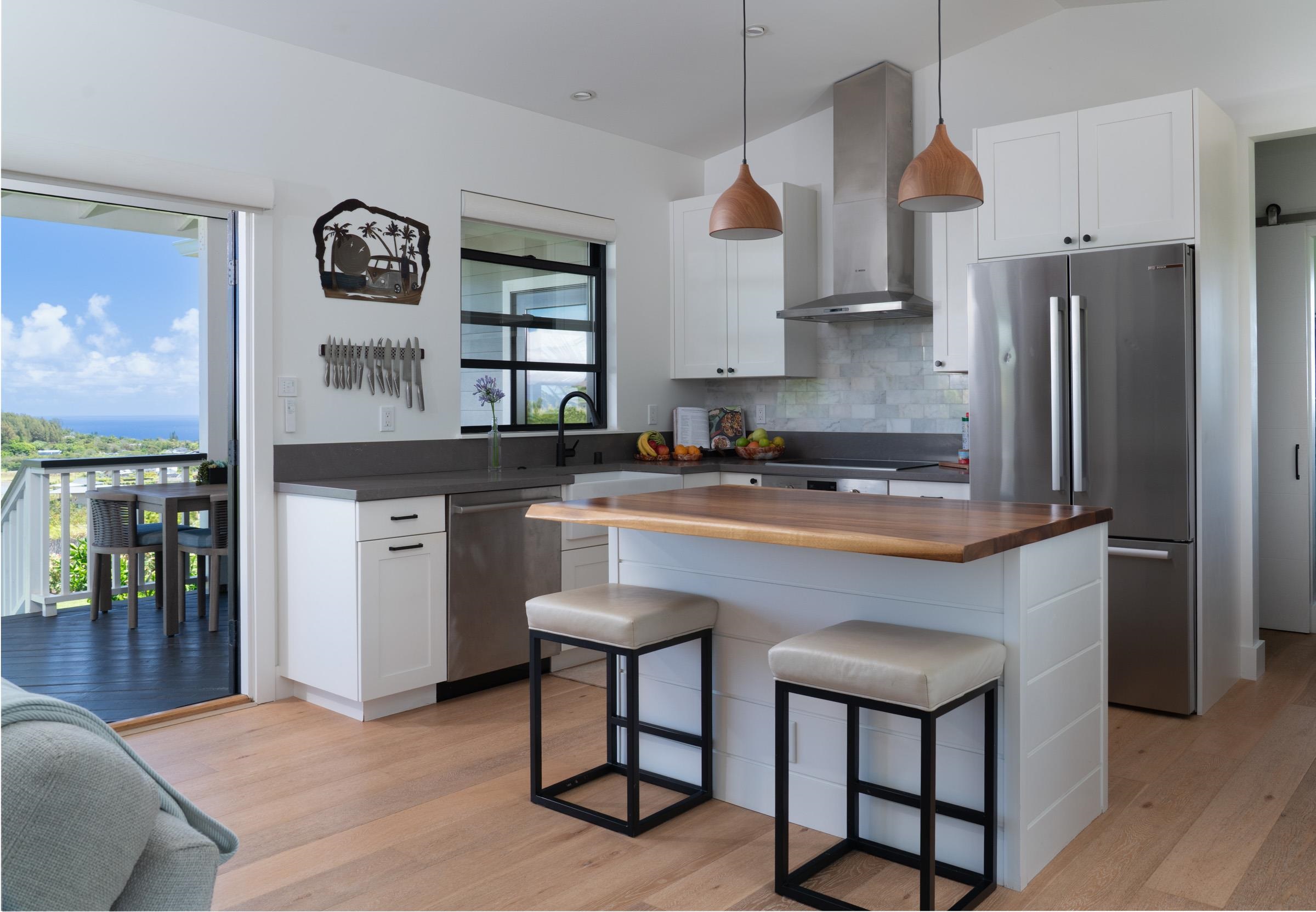 125 Hekuawa St Unit: B