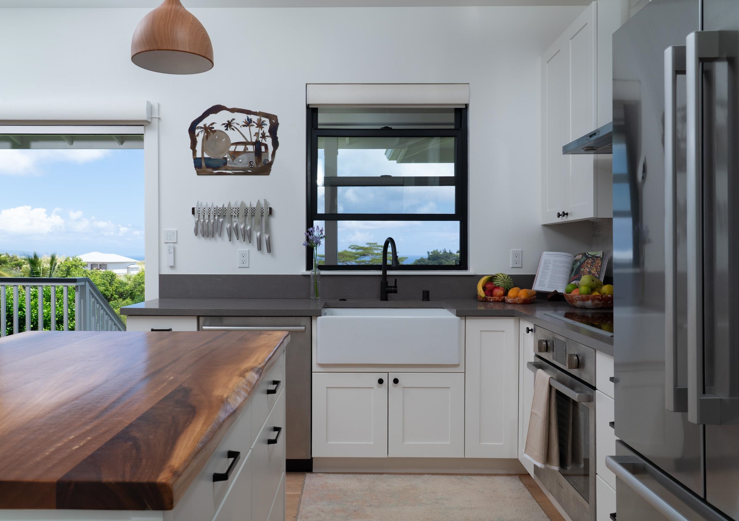 125 Hekuawa St Unit: B