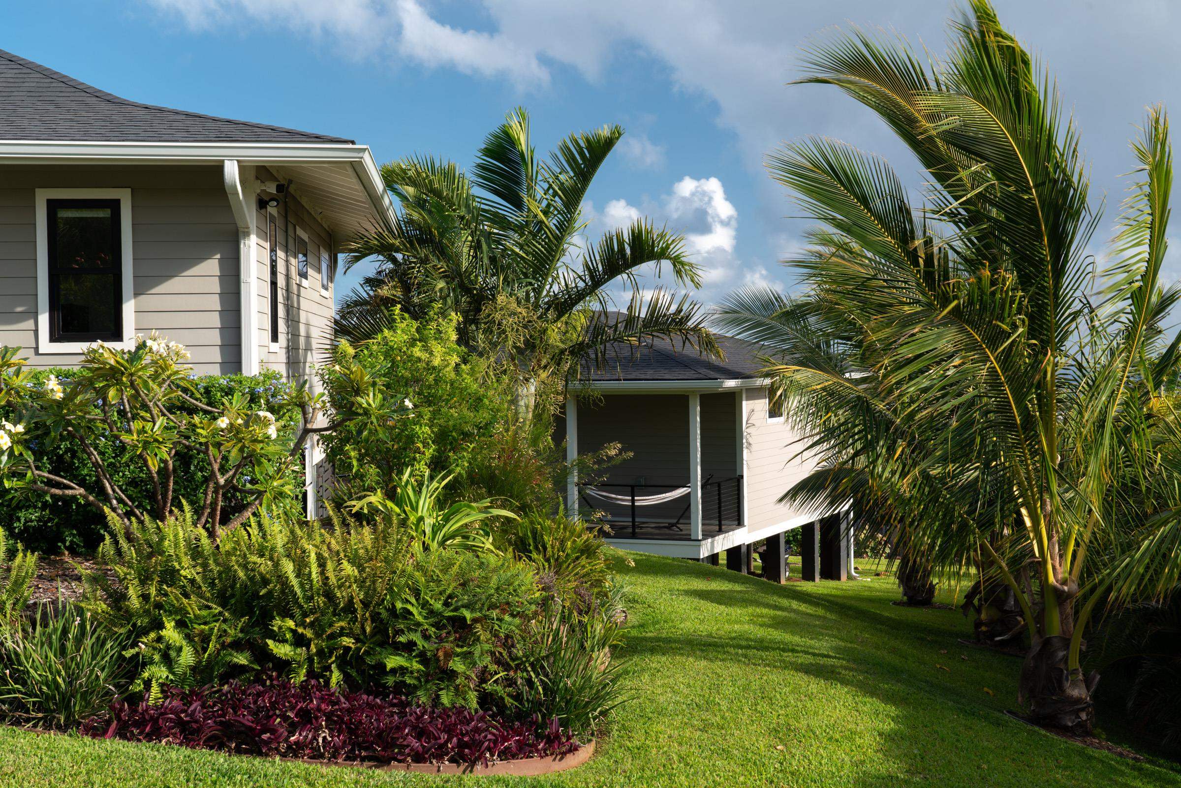 125 Hekuawa St Unit: B