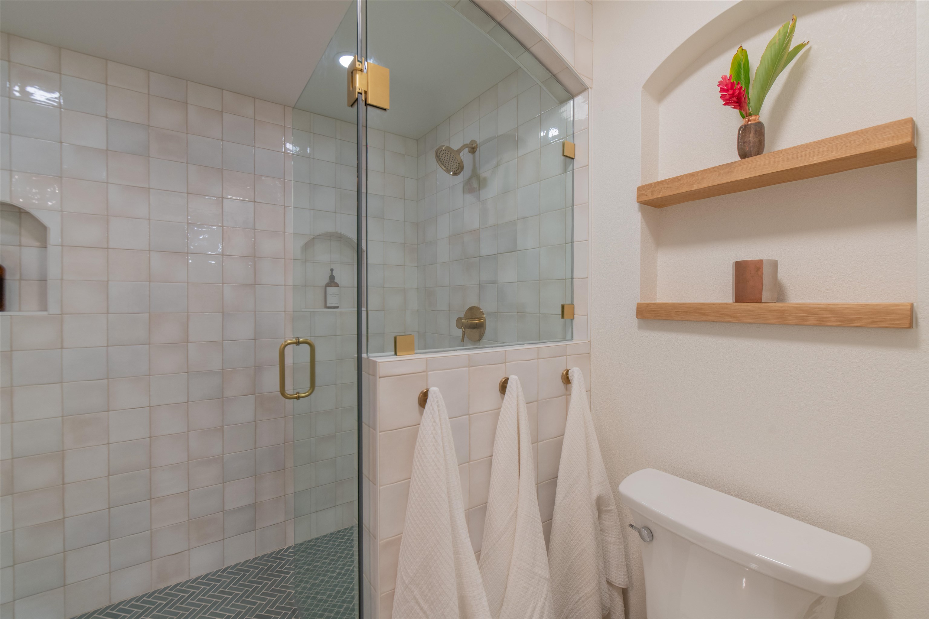 2181 Iliili Rd Unit: 202