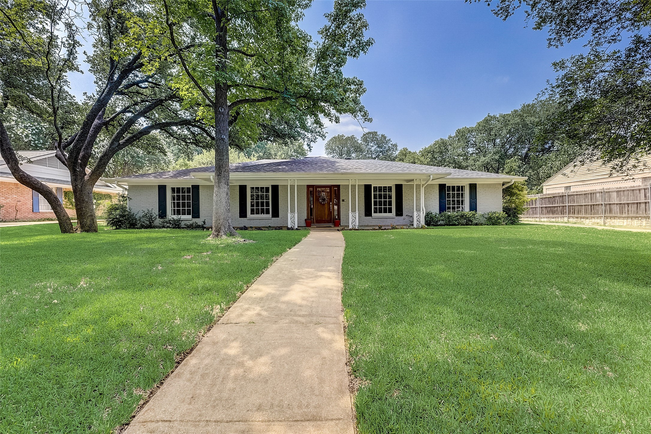 4054 Shady Valley Drive