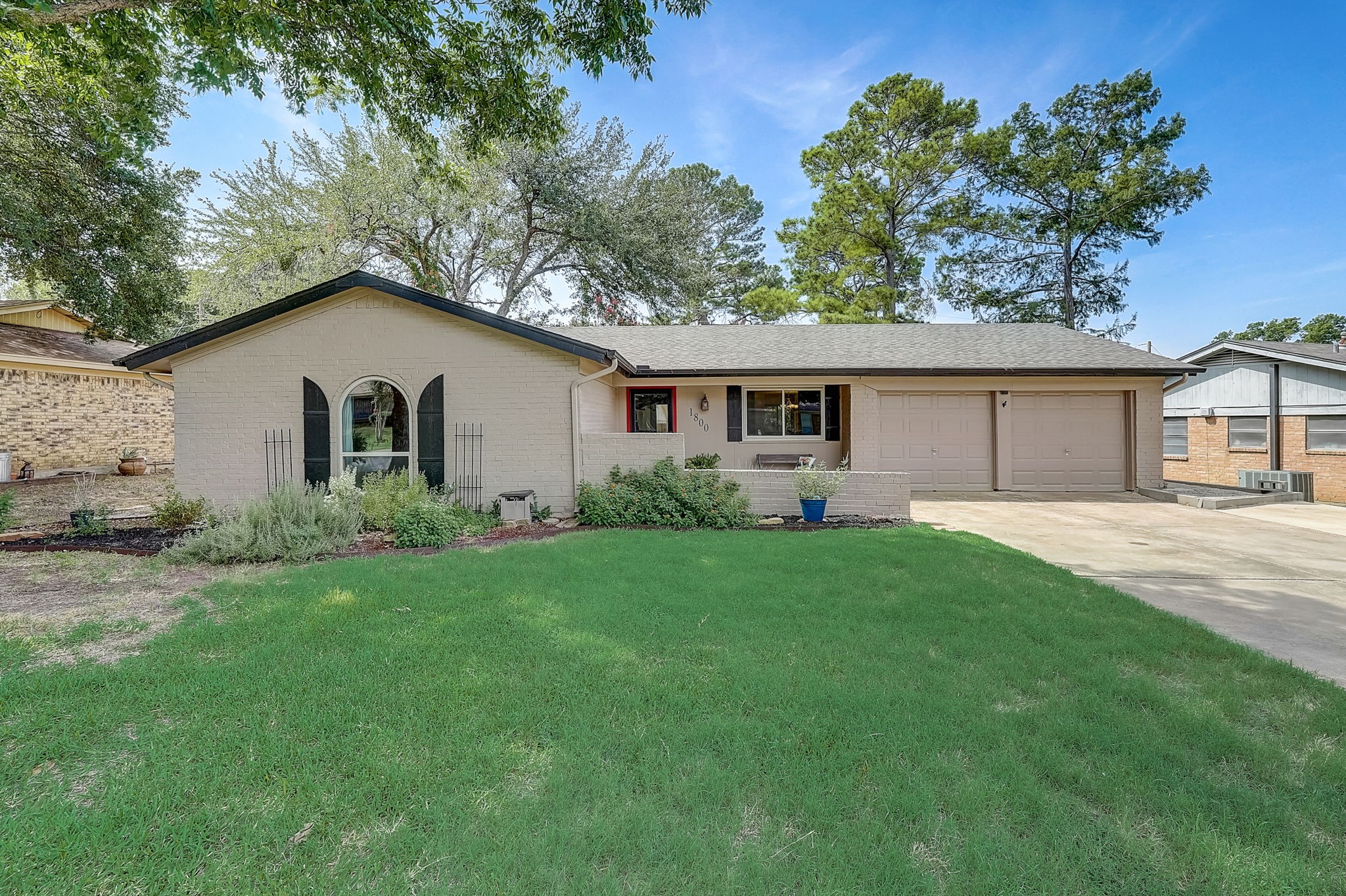1800 Chattanooga Drive