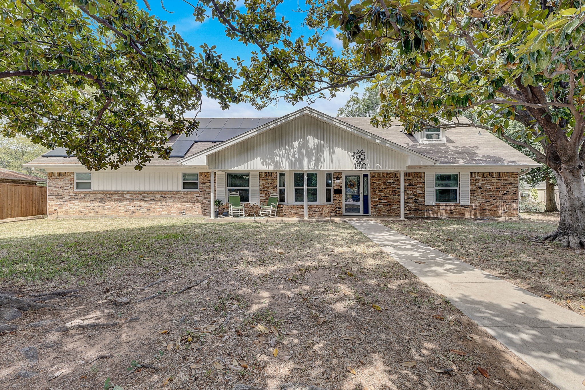 1810 Crestridge Court