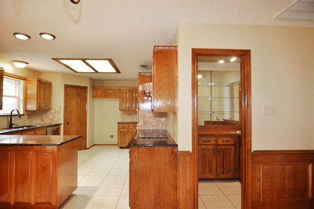 2212 DIAMOND POINT Drive
