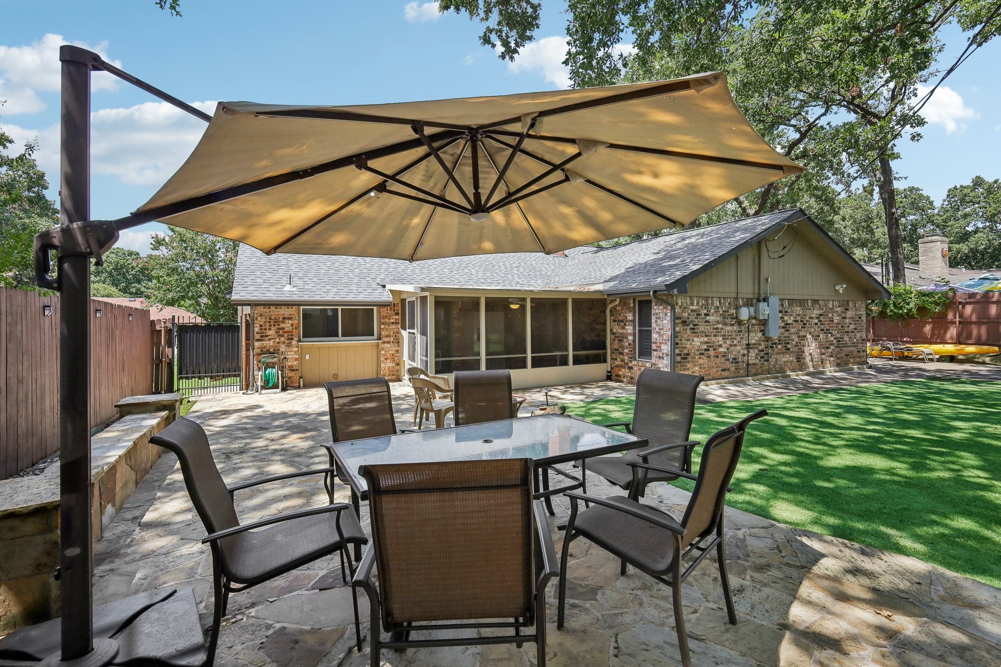2008 N Meadow Way Circle