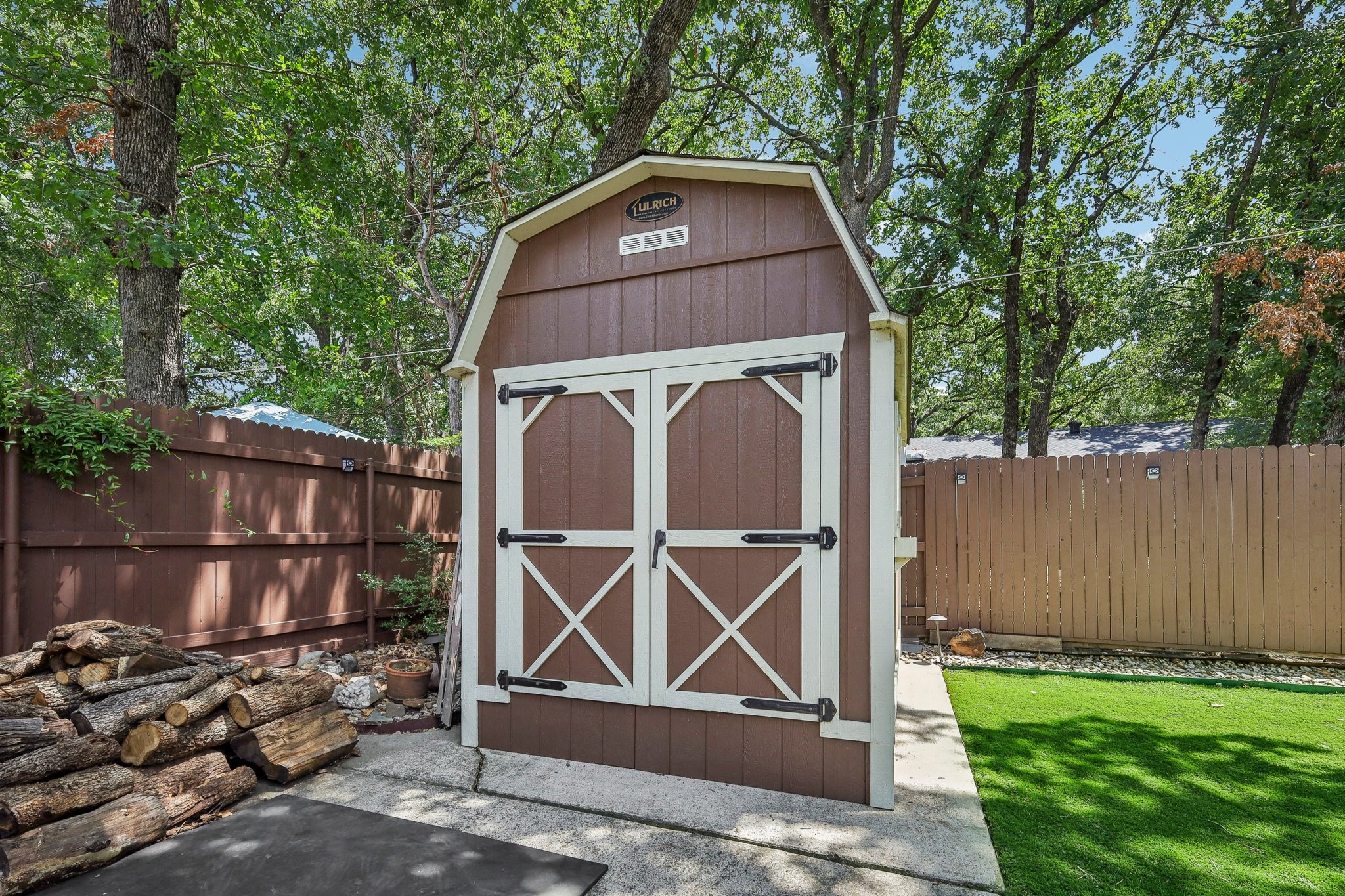 2008 N Meadow Way Circle