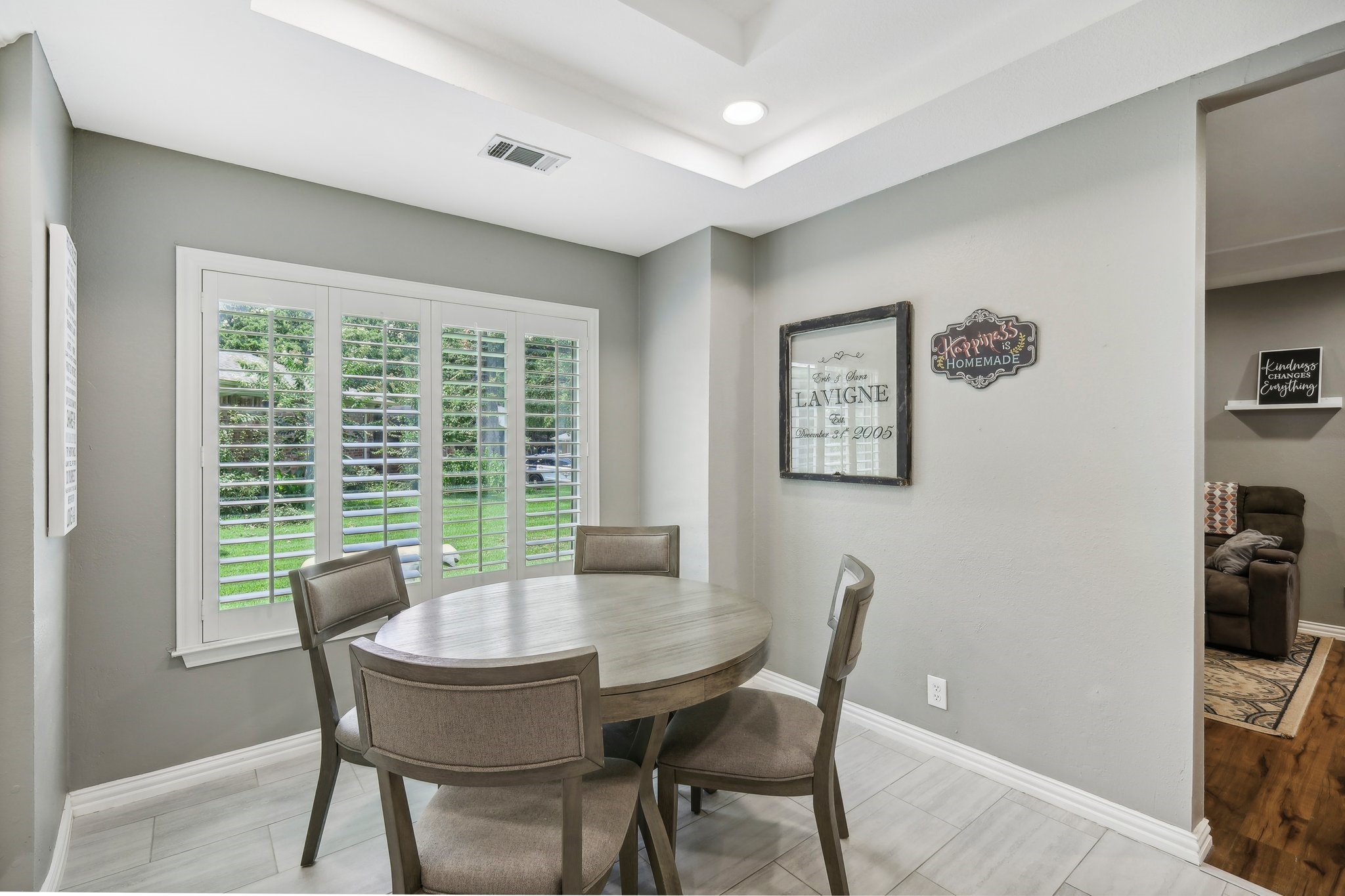 2008 N Meadow Way Circle