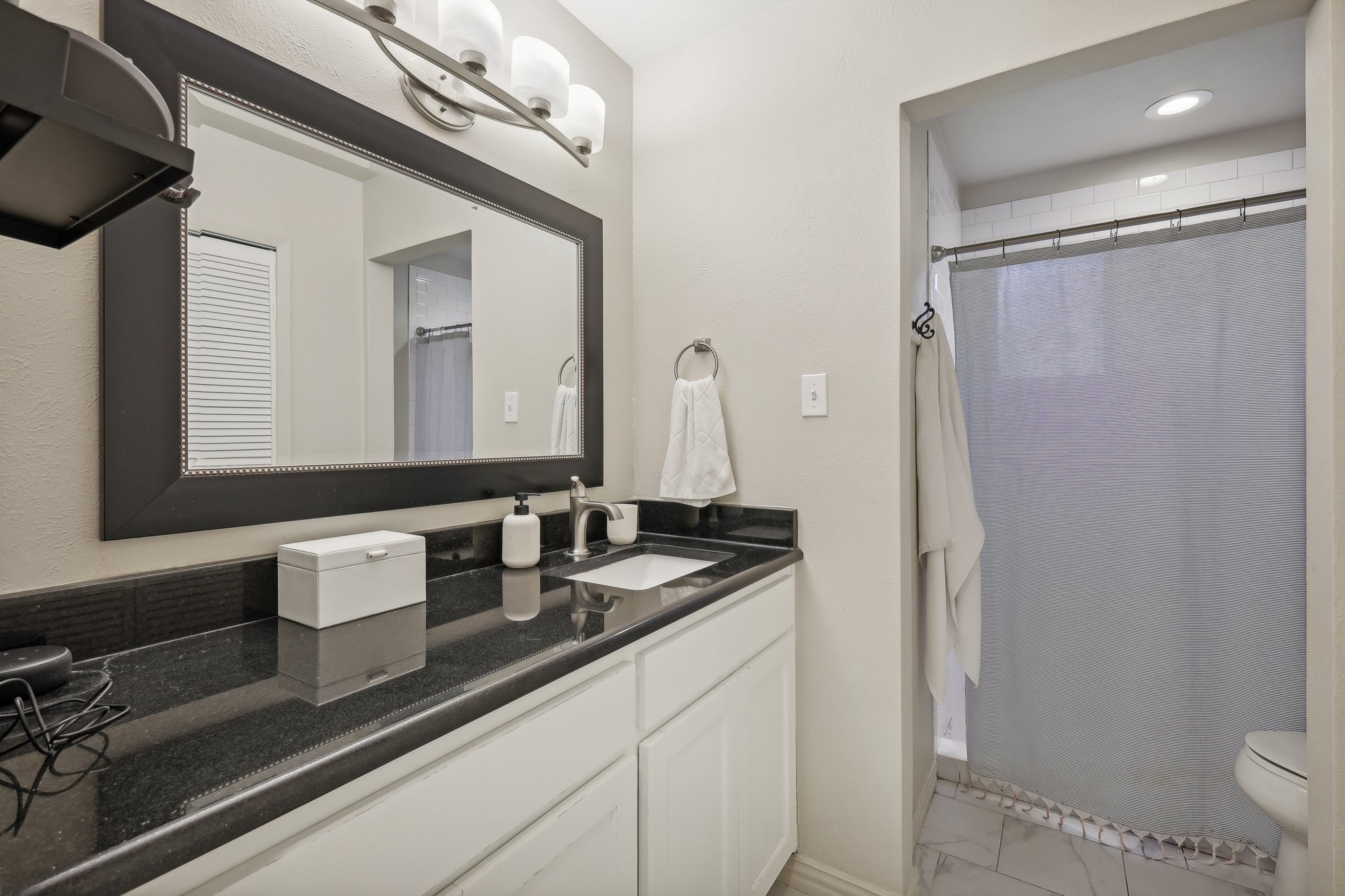 3501 Hampshire Drive