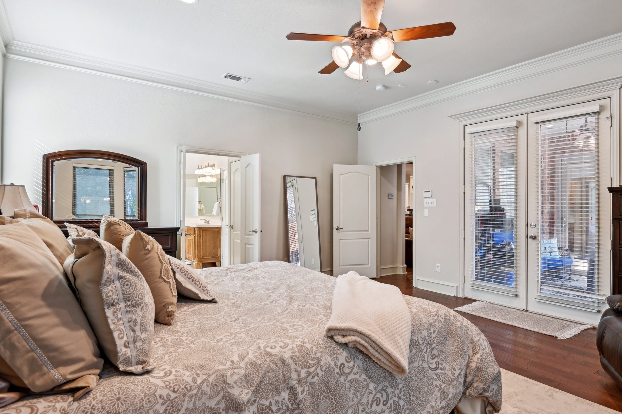 1041 Chesapeake Drive