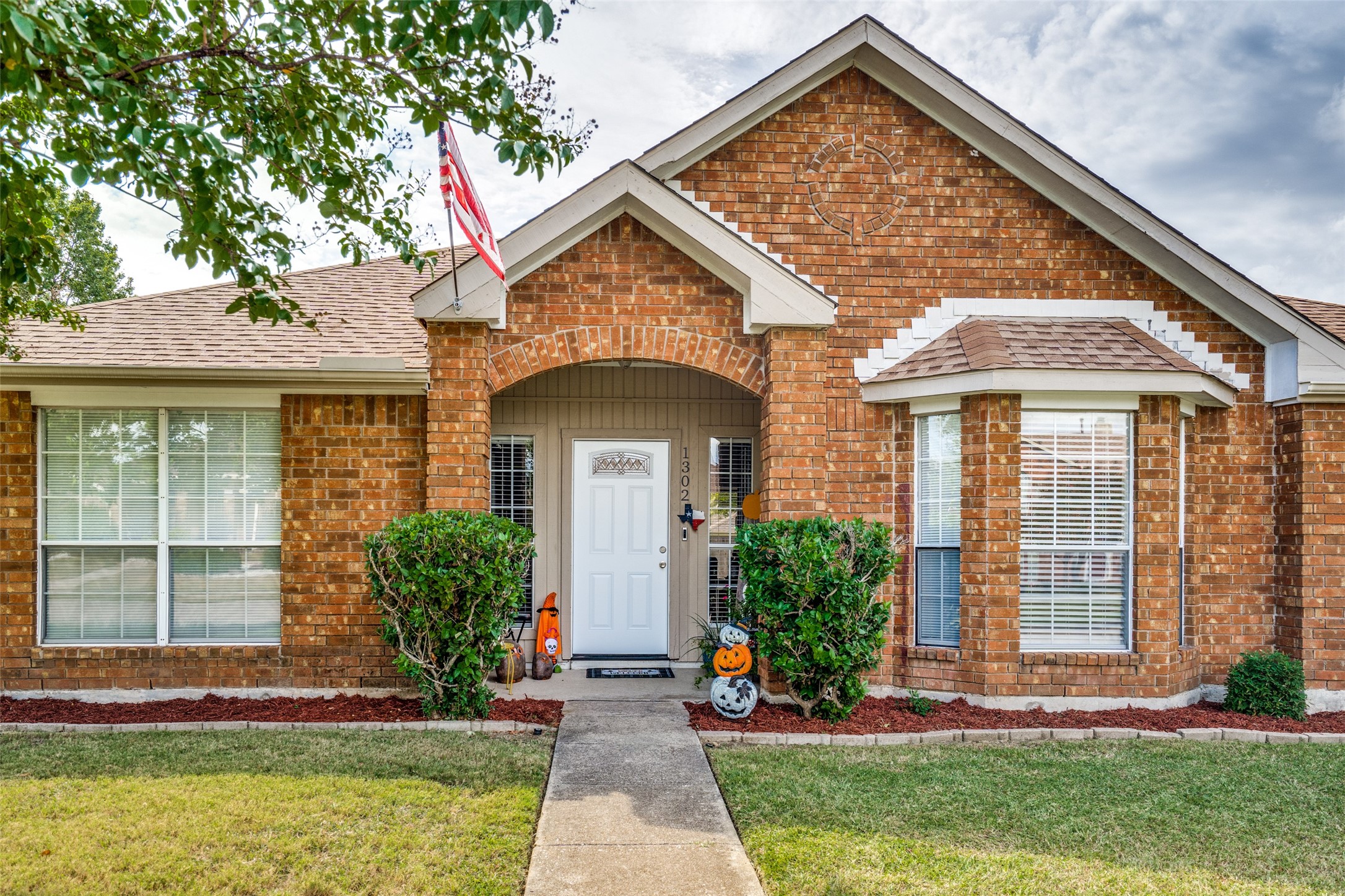 1302 Silver Maple Drive