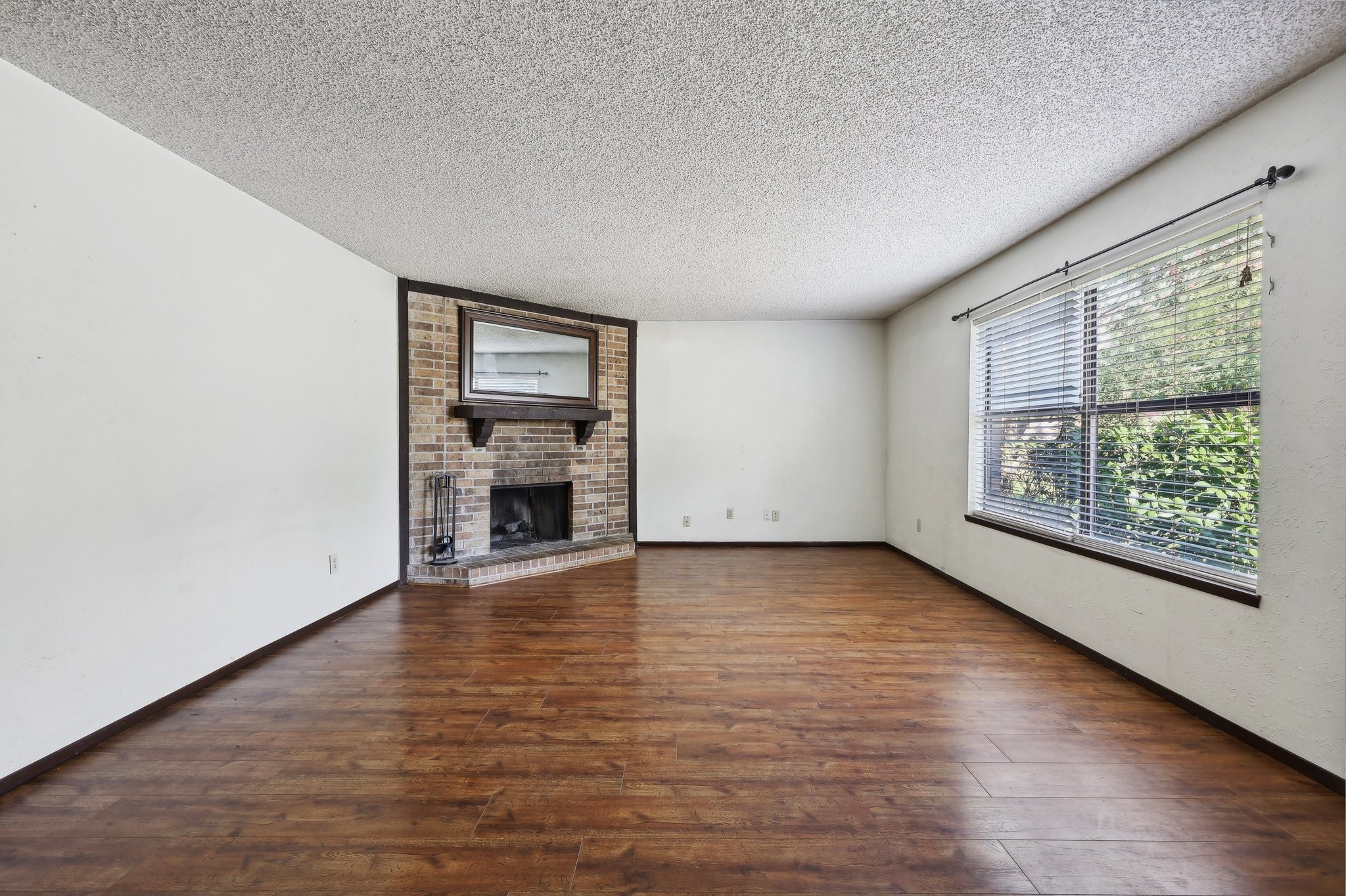5737 Valley Mills Drive