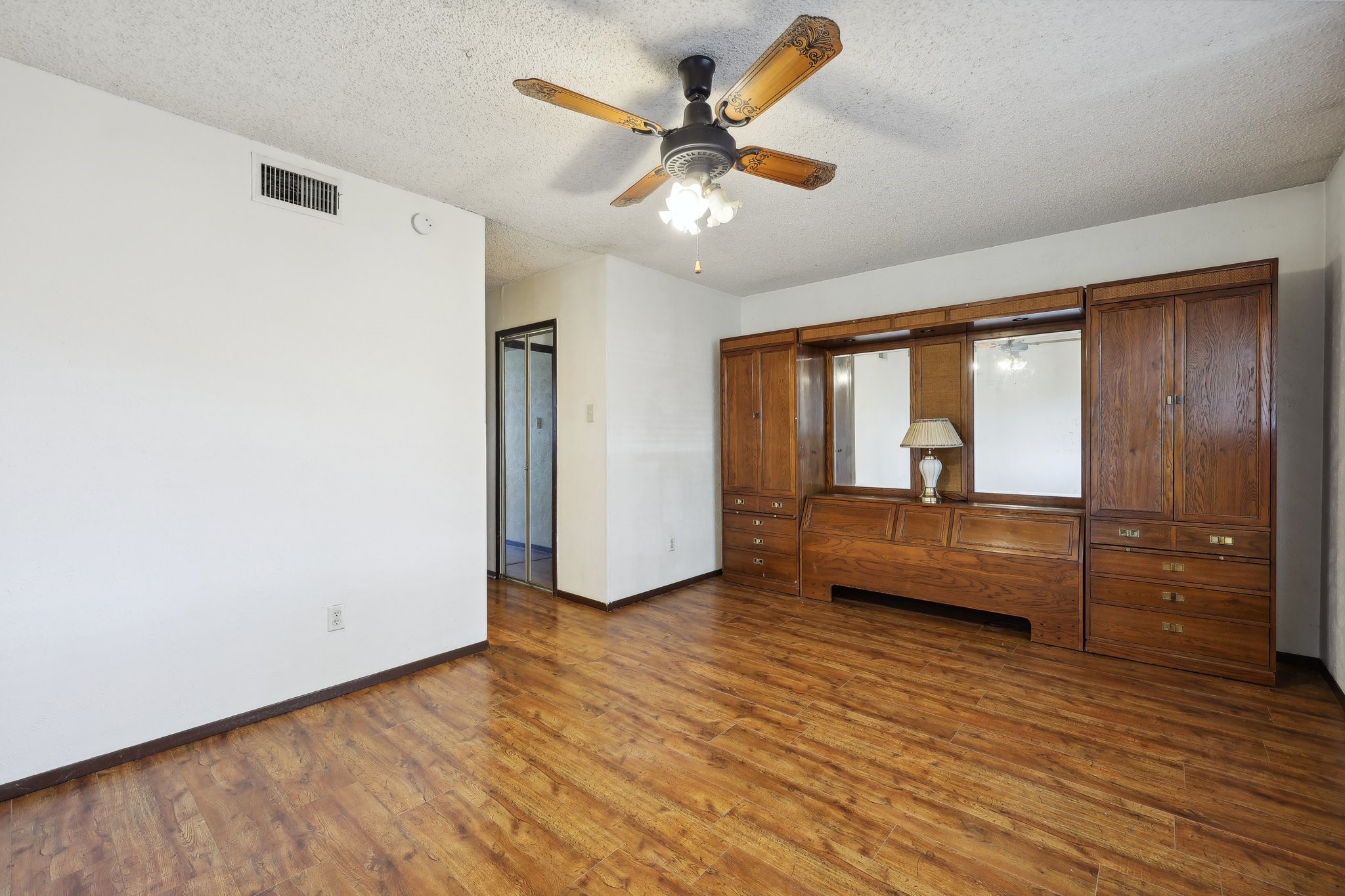 5737 Valley Mills Drive