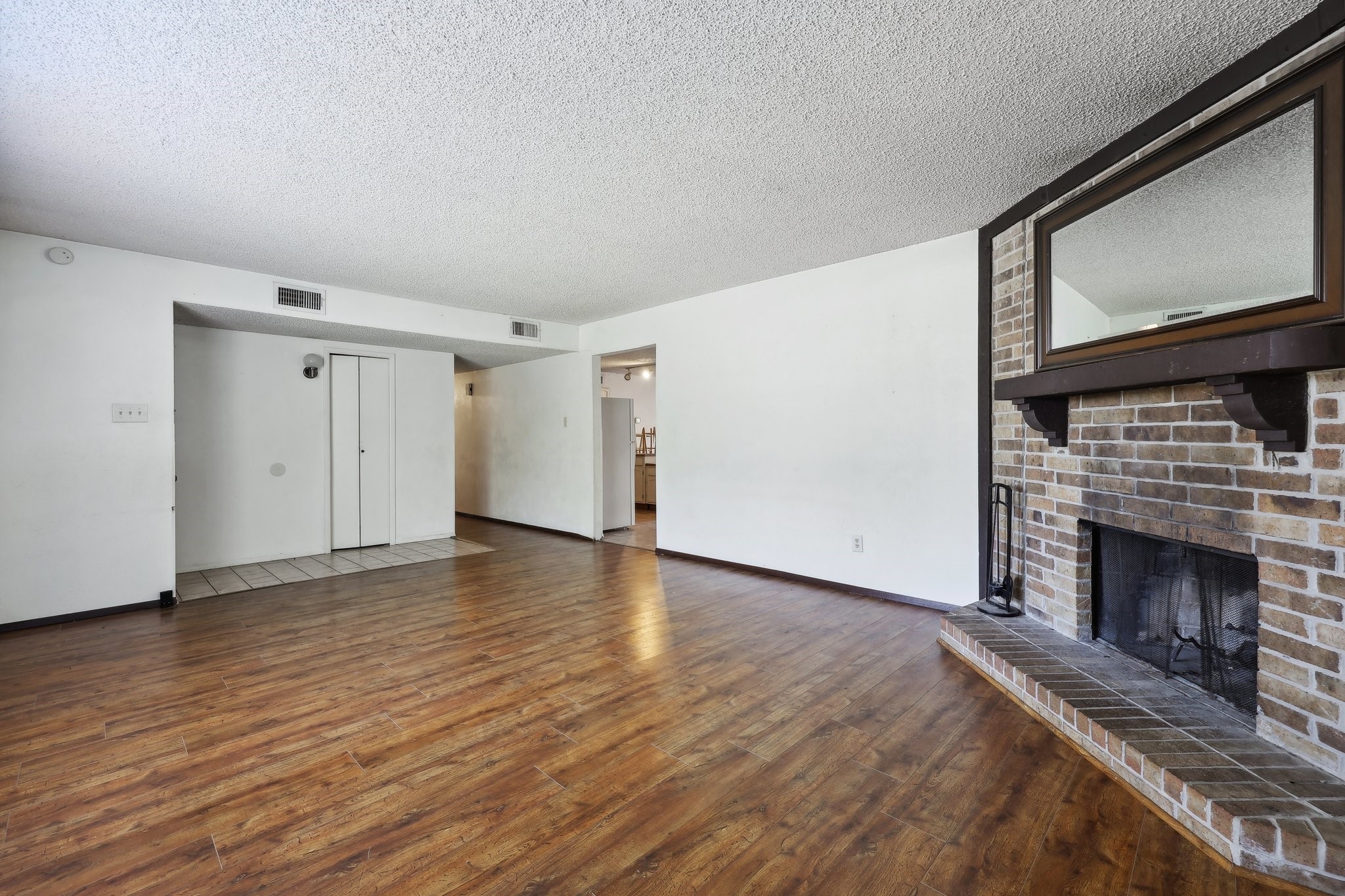 5737 Valley Mills Drive