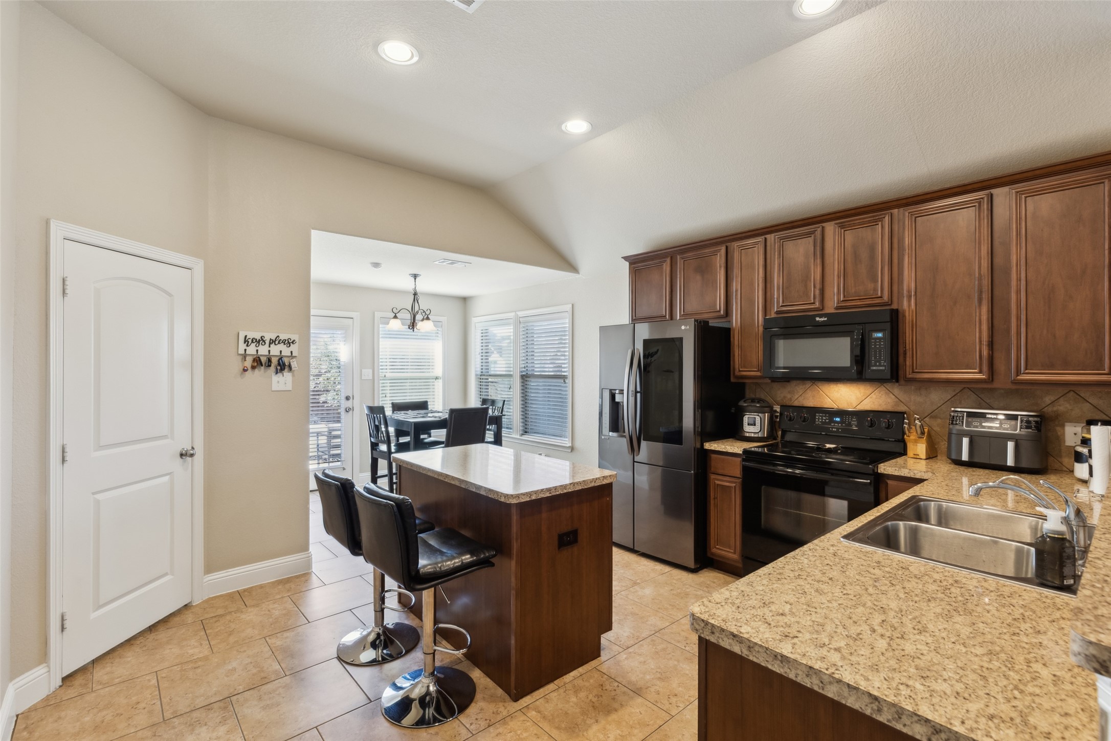 5861 Japonica Street