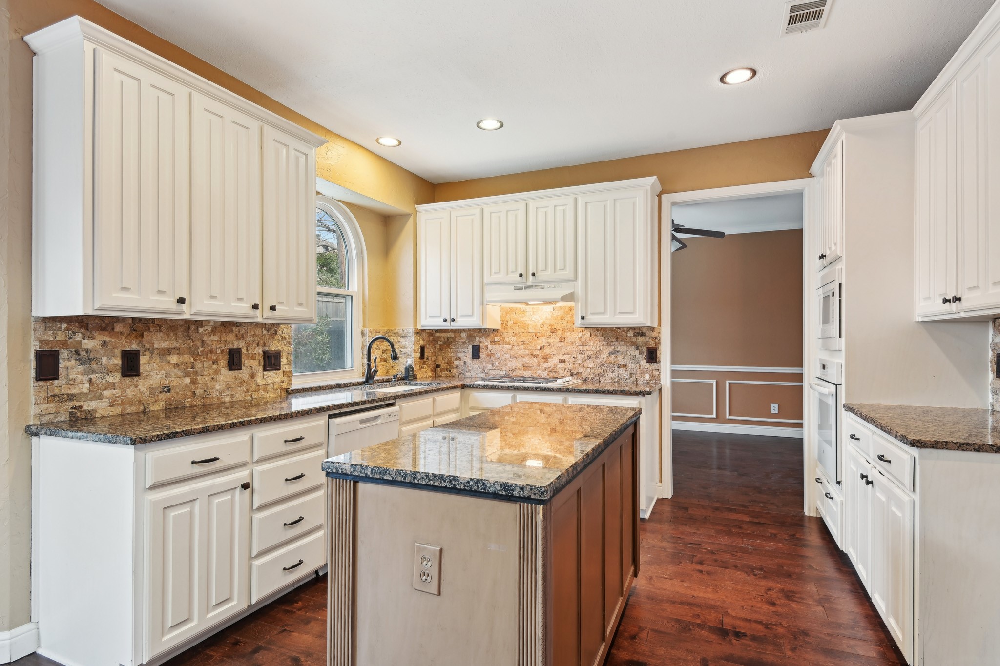 4107 Plumwood Drive