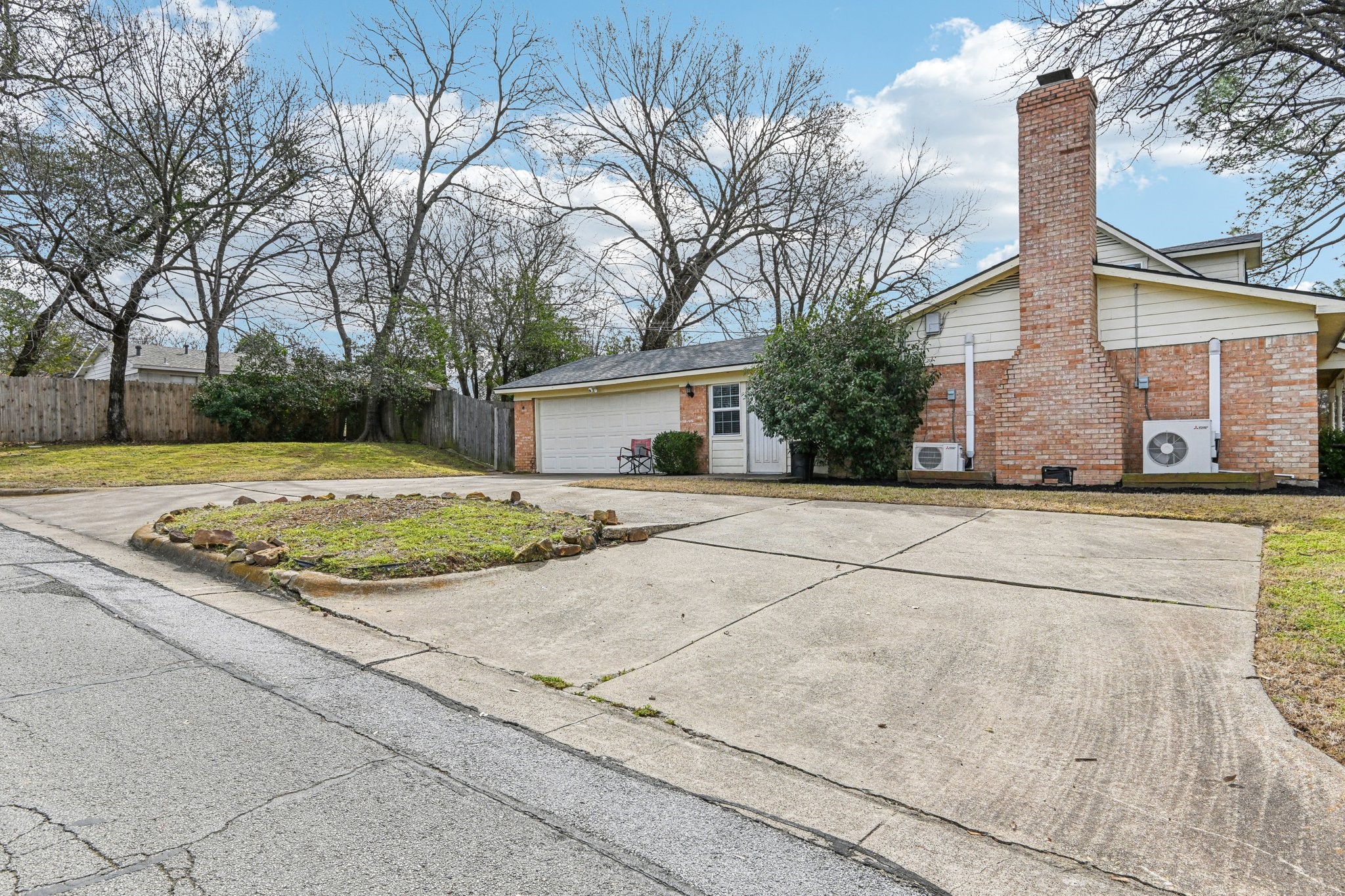 2001 Kerry Drive