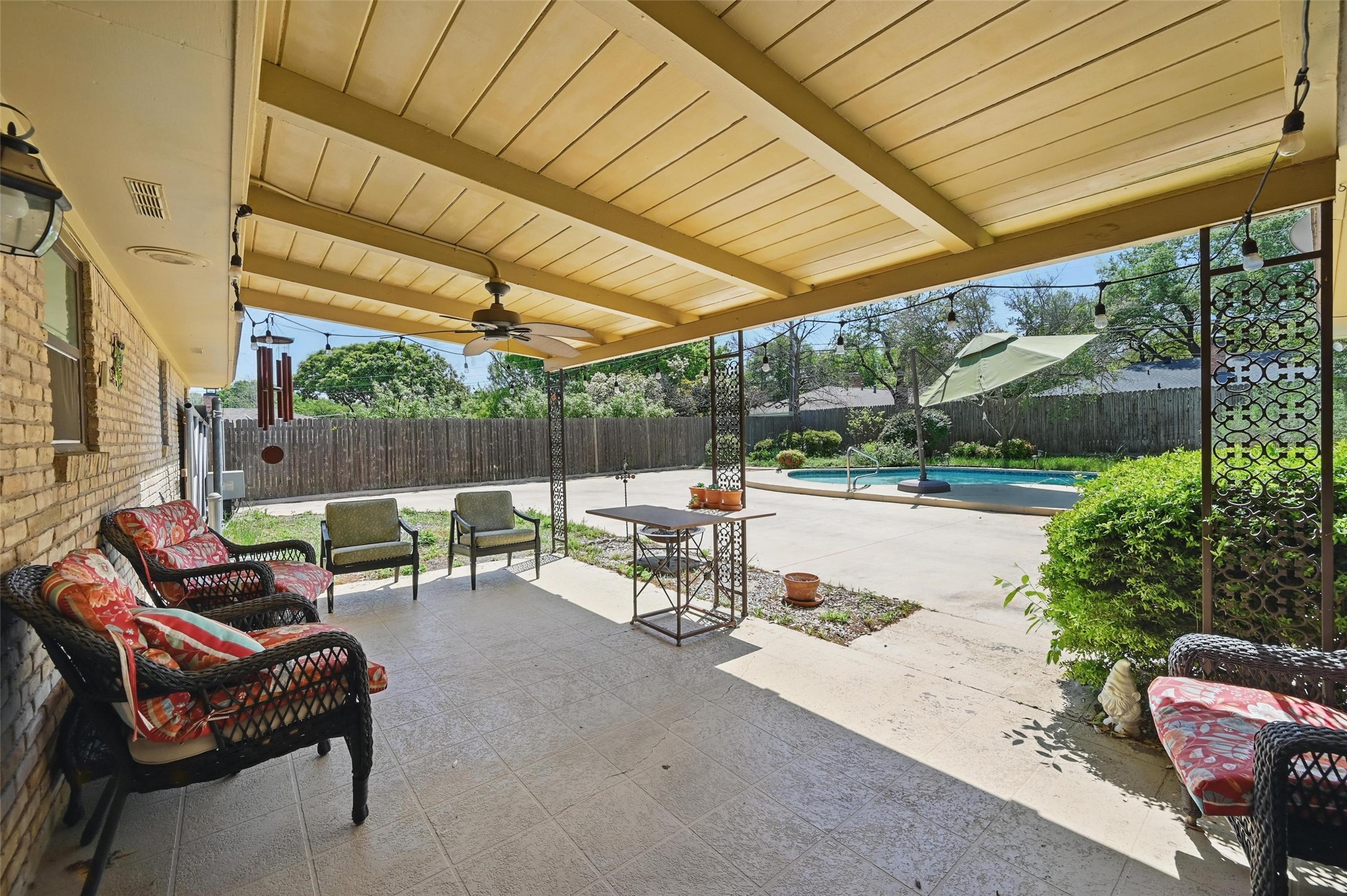 6141 Waco Way