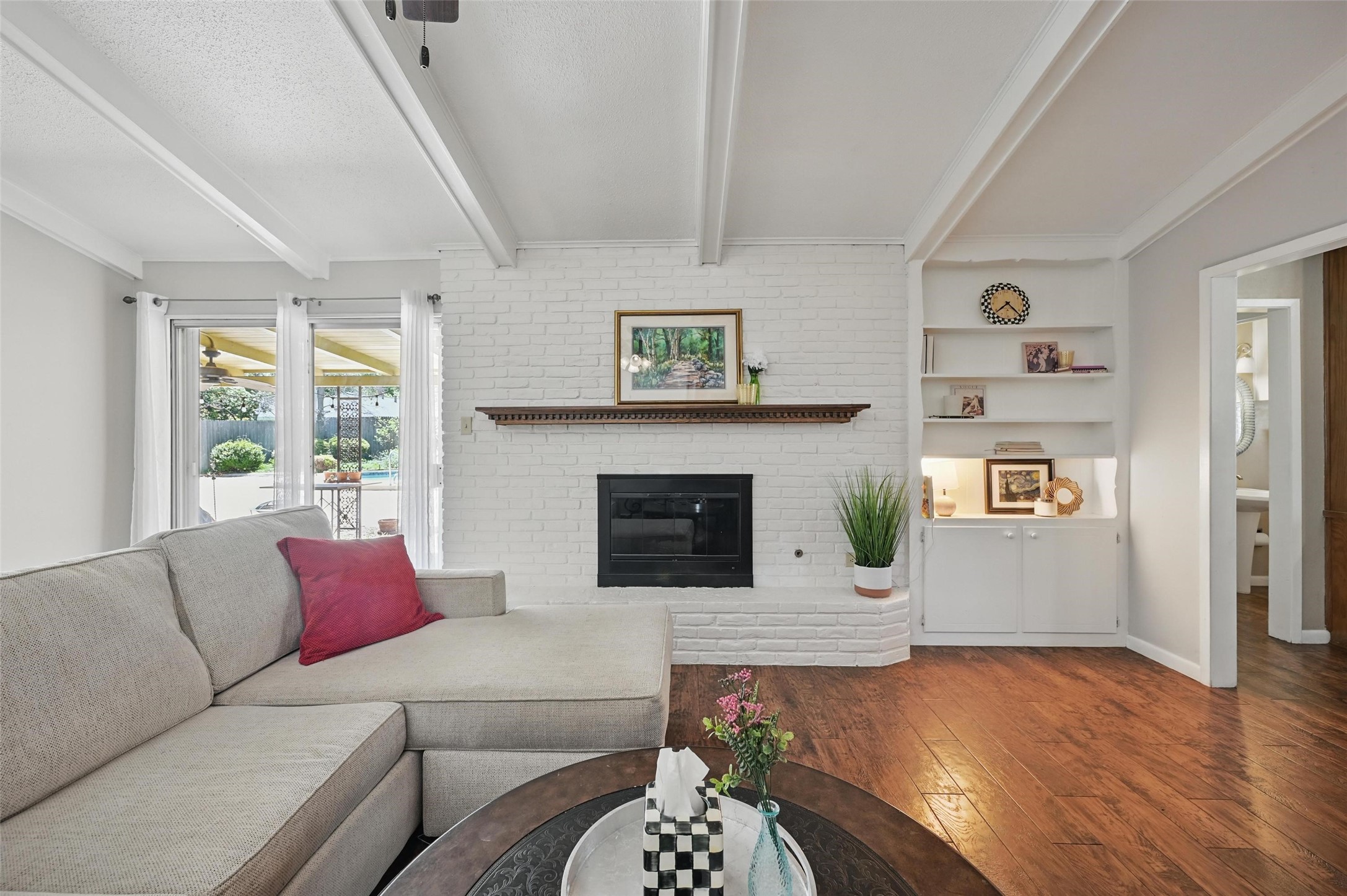 6141 Waco Way