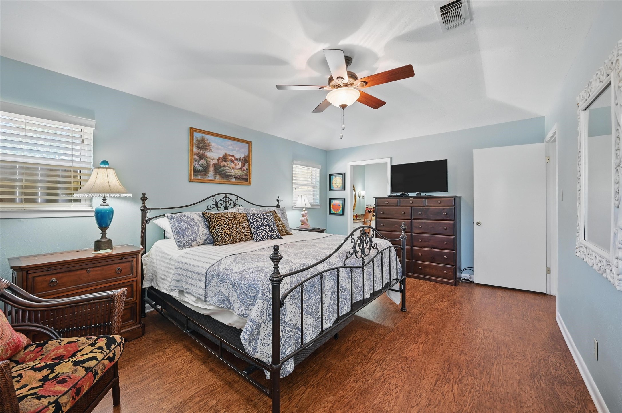 6141 Waco Way