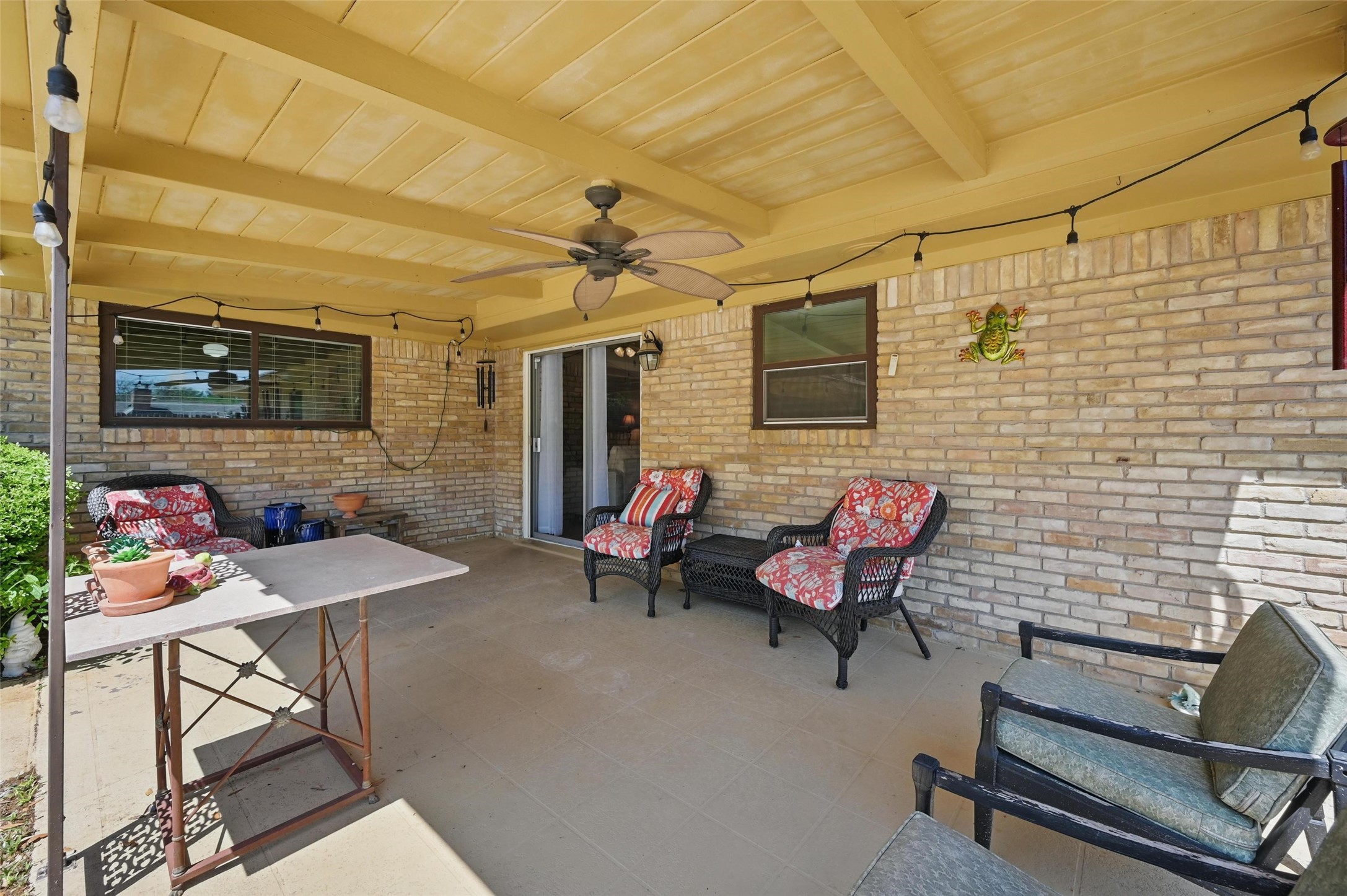 6141 Waco Way