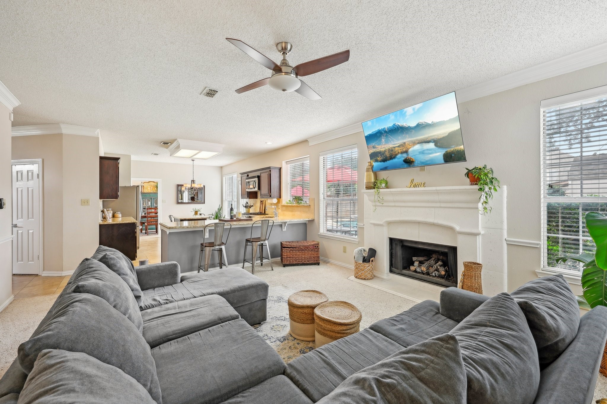 2900 Redstone Drive