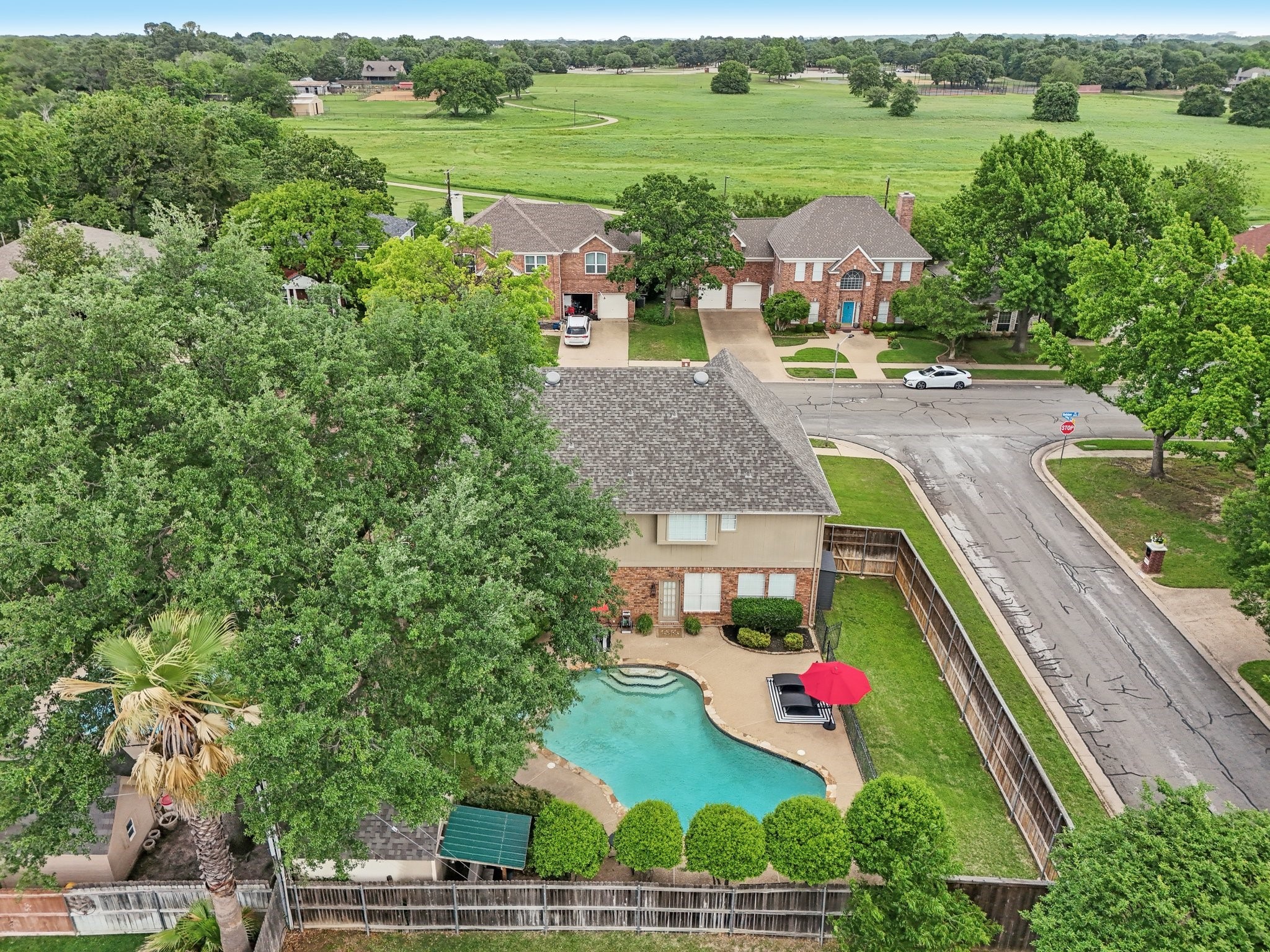 2900 Redstone Drive