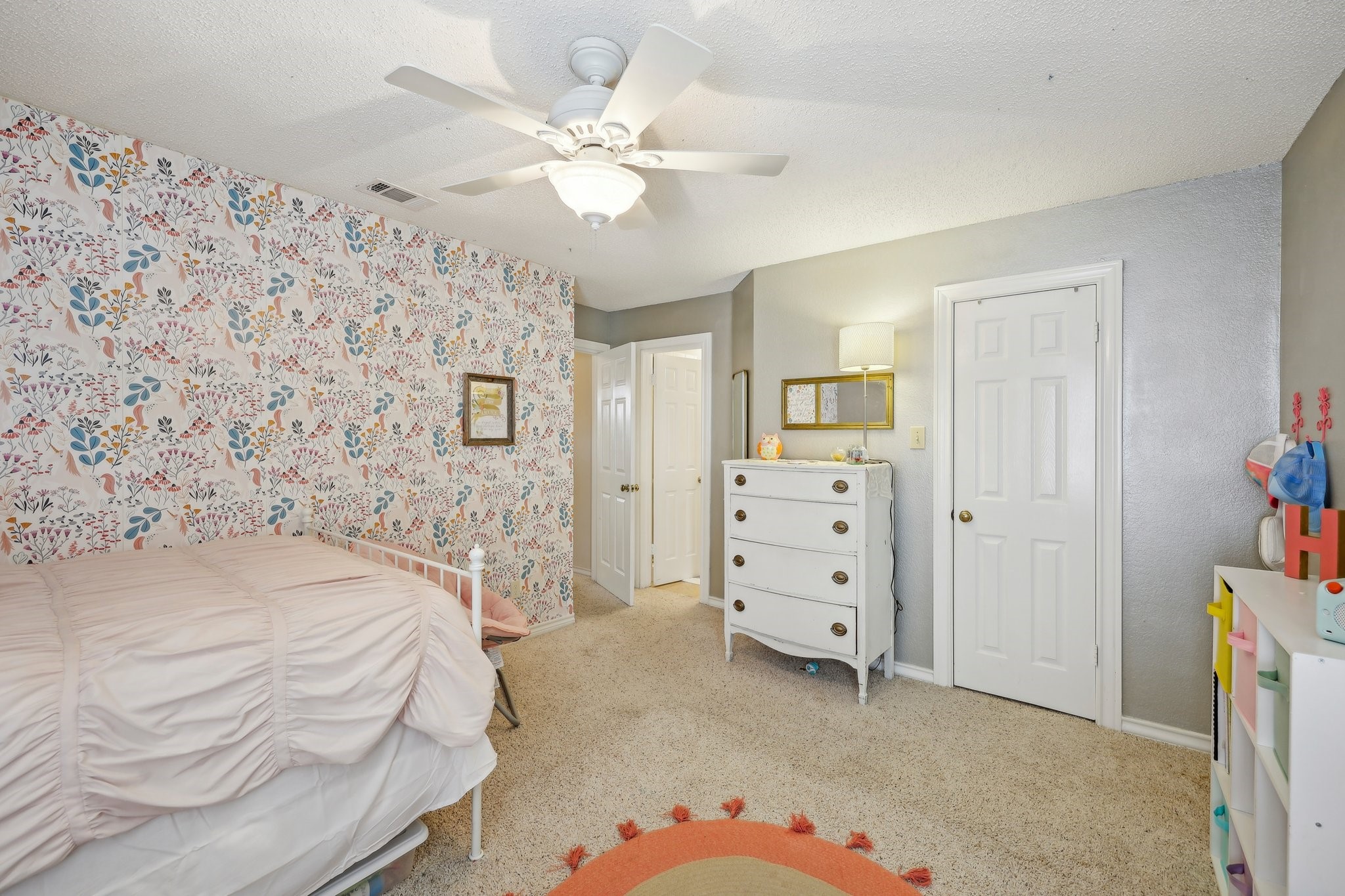 2900 Redstone Drive