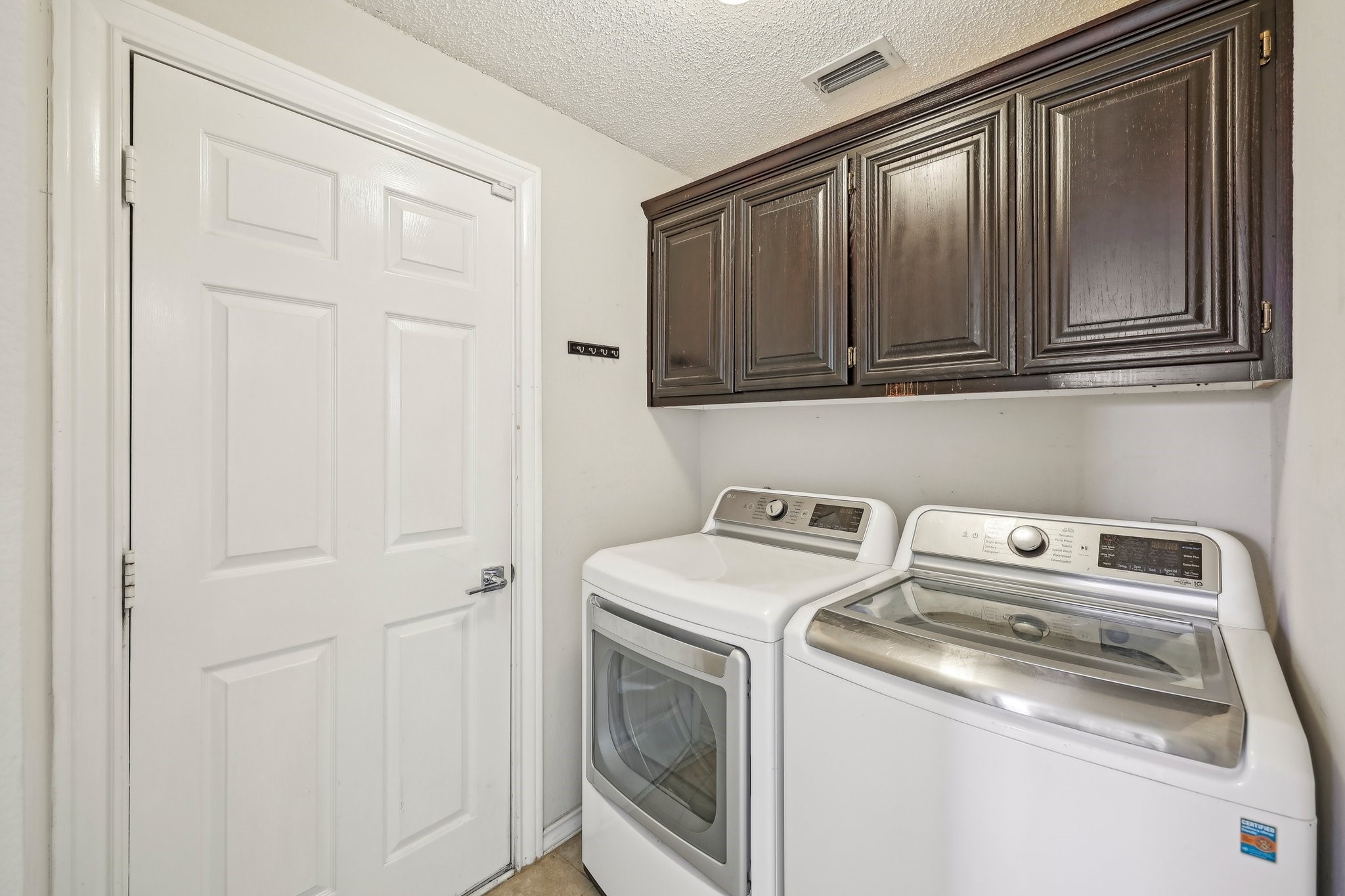 2900 Redstone Drive