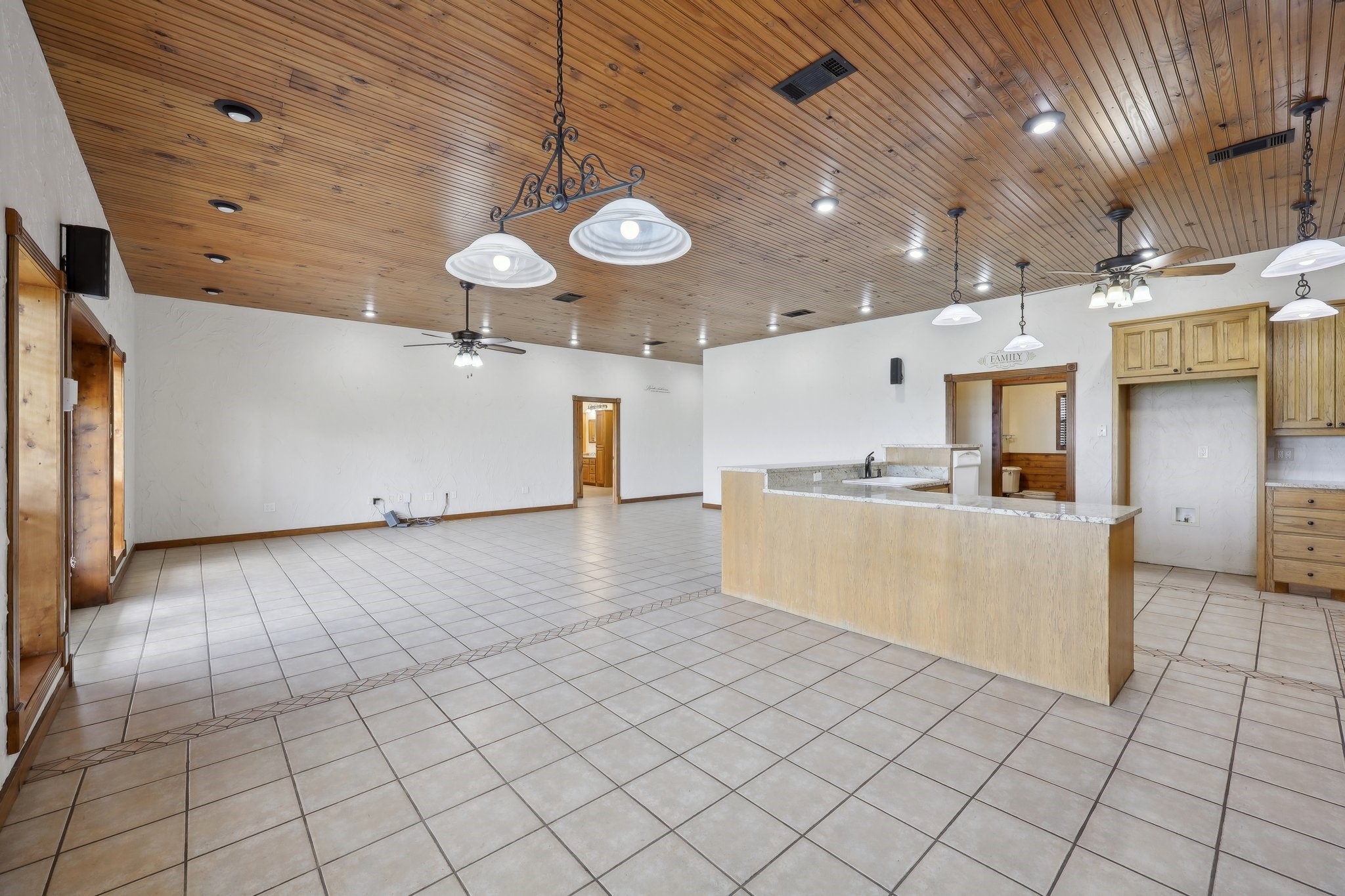 6912 County Road 1228