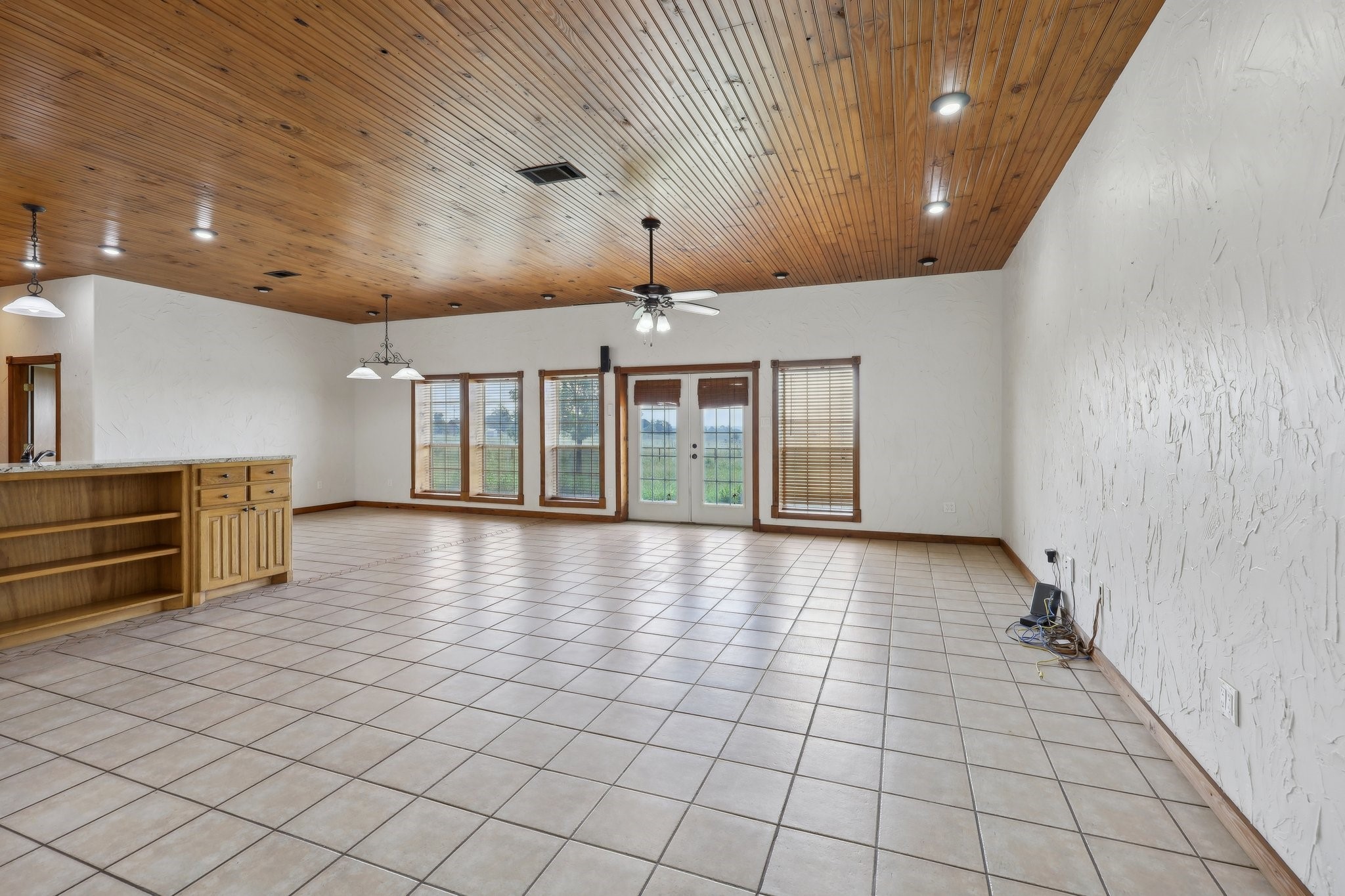 6912 County Road 1228