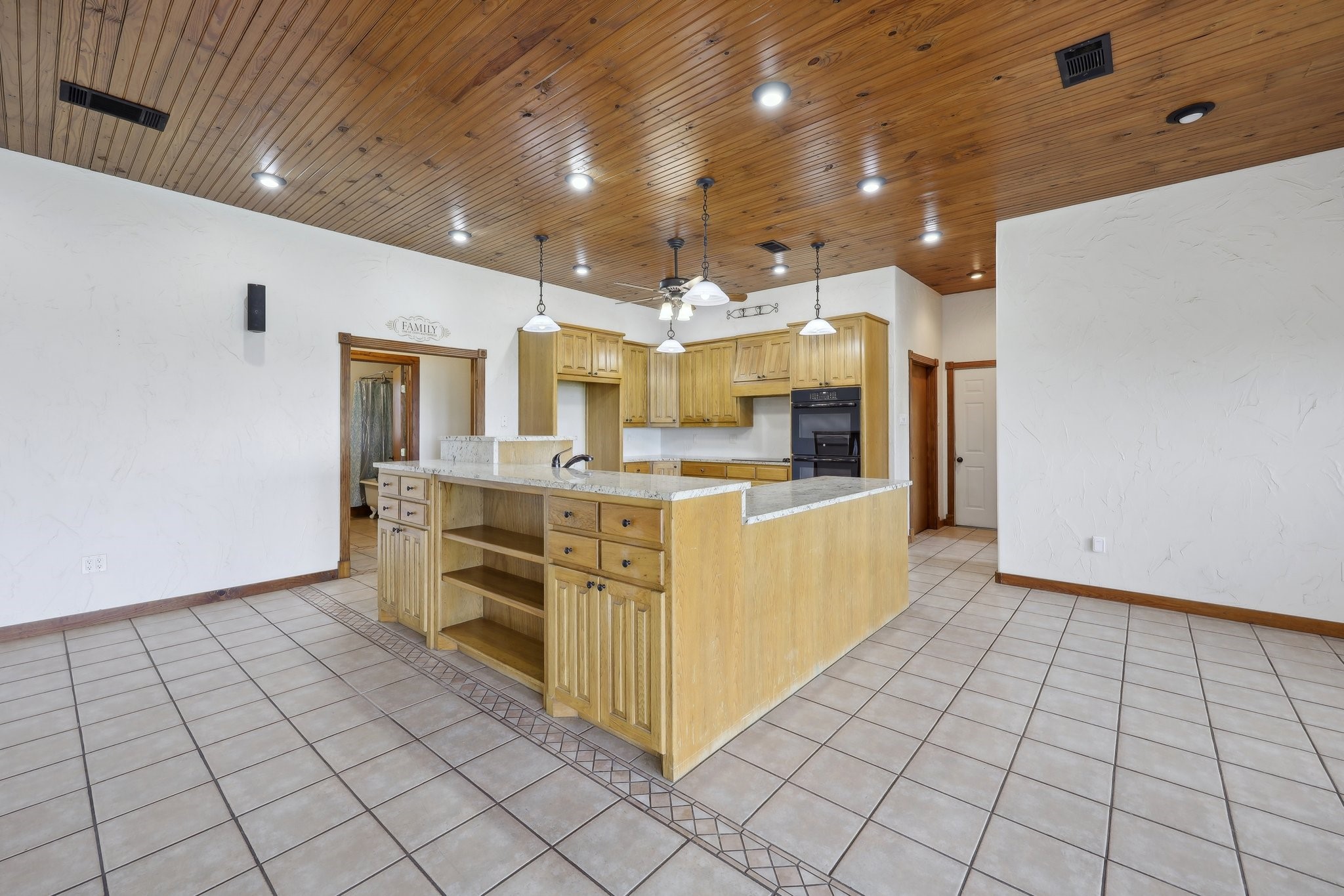6912 County Road 1228