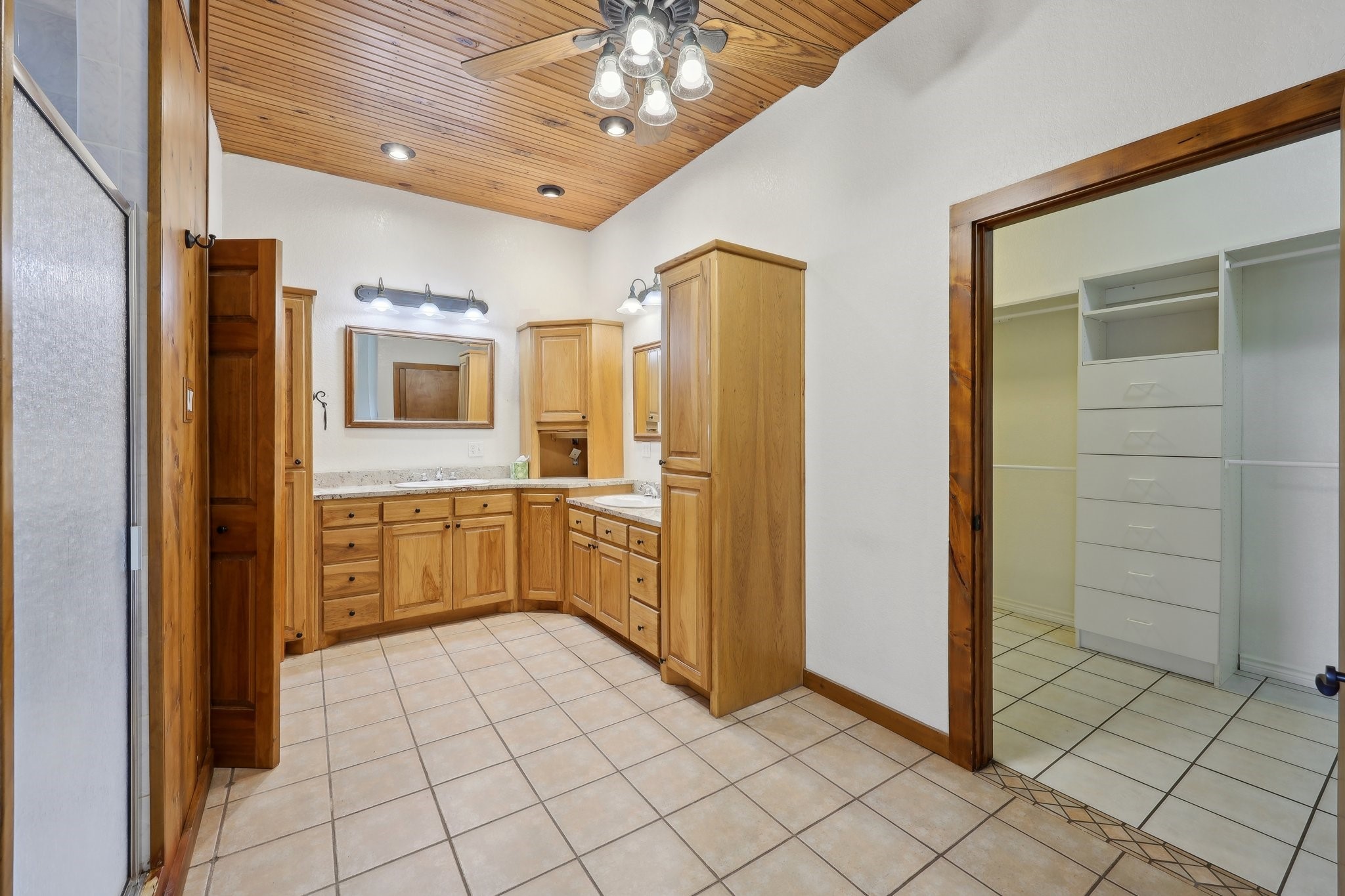 6912 County Road 1228
