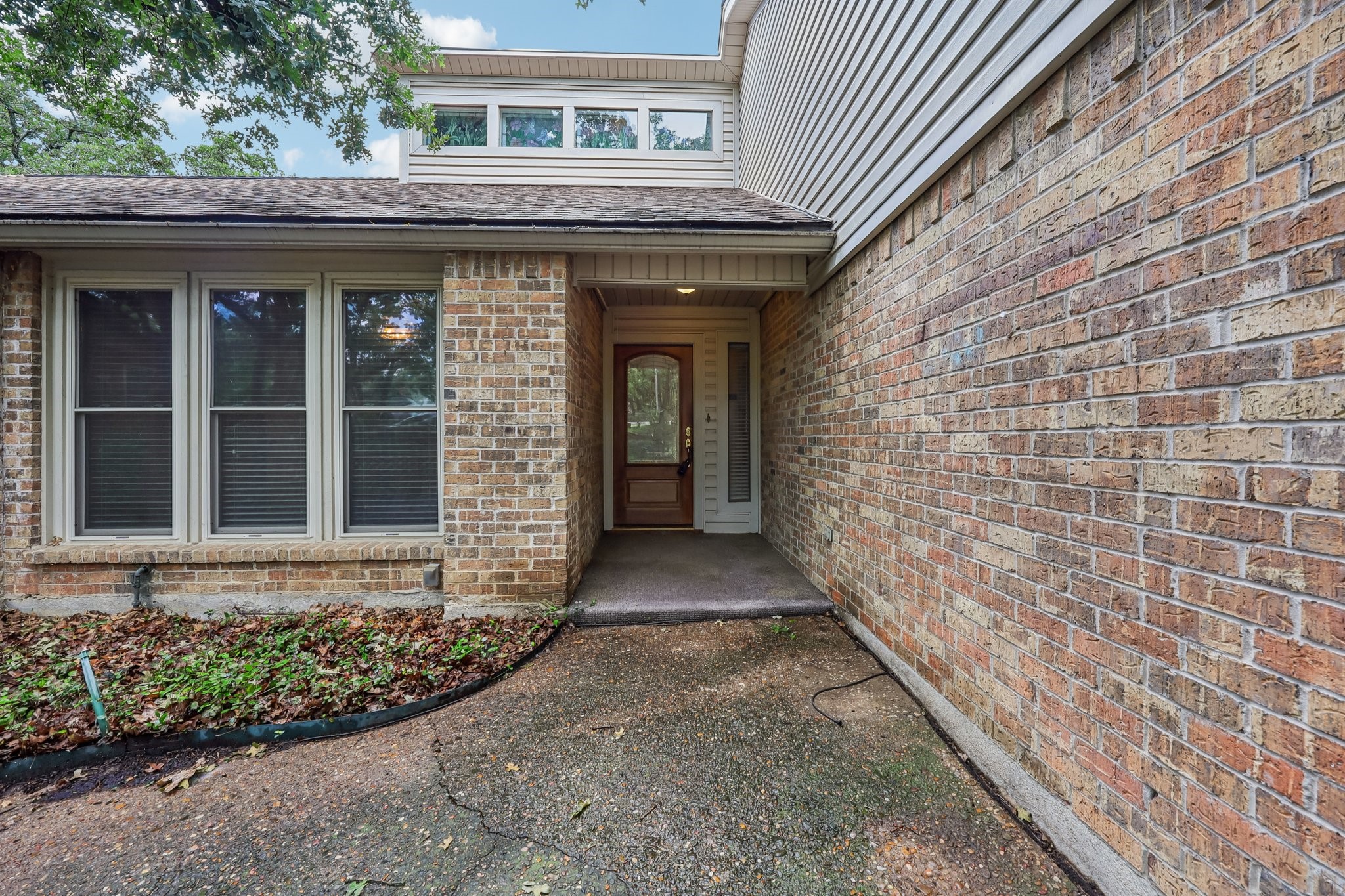 5907 Mountainwood Drive