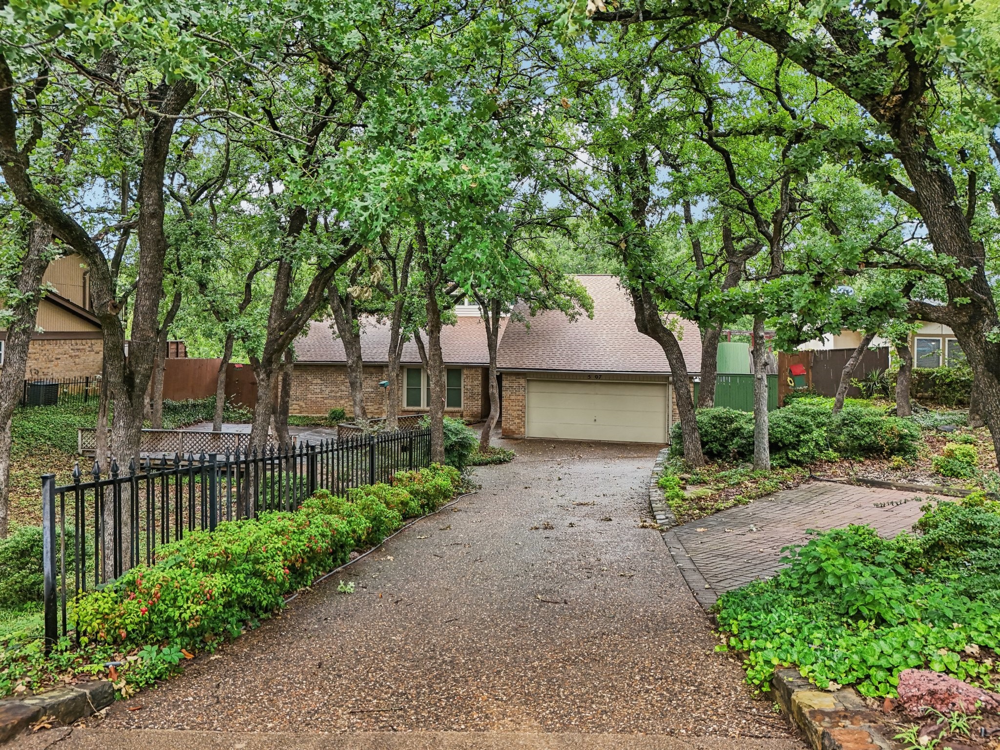 5907 Mountainwood Drive