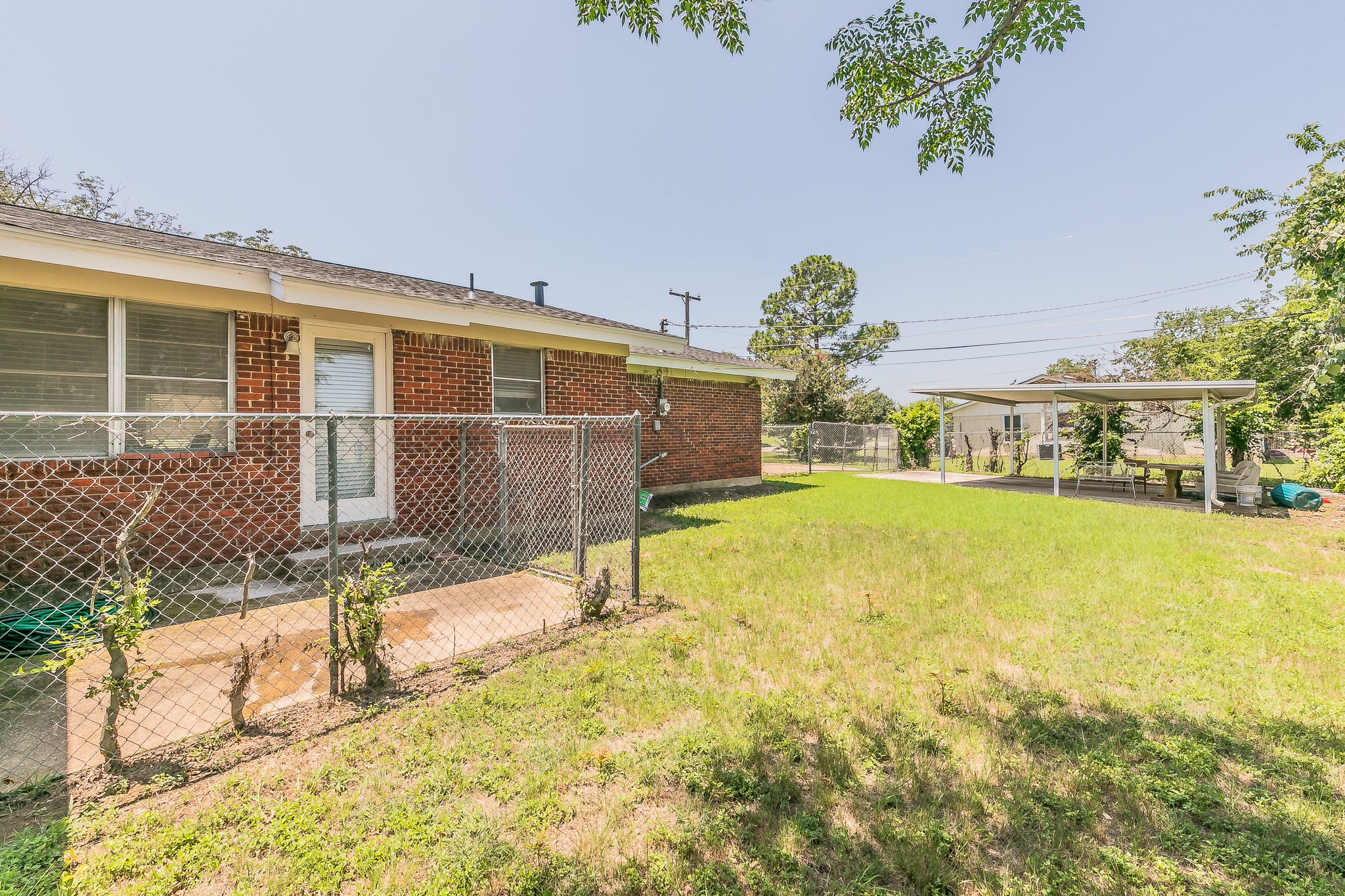 5909 Eisenhower Drive