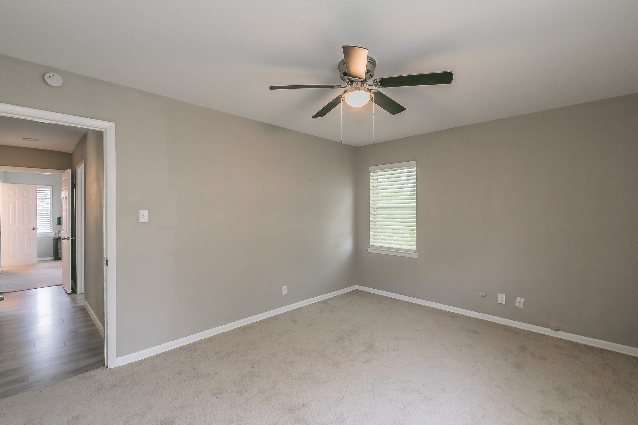 5909 Eisenhower Drive